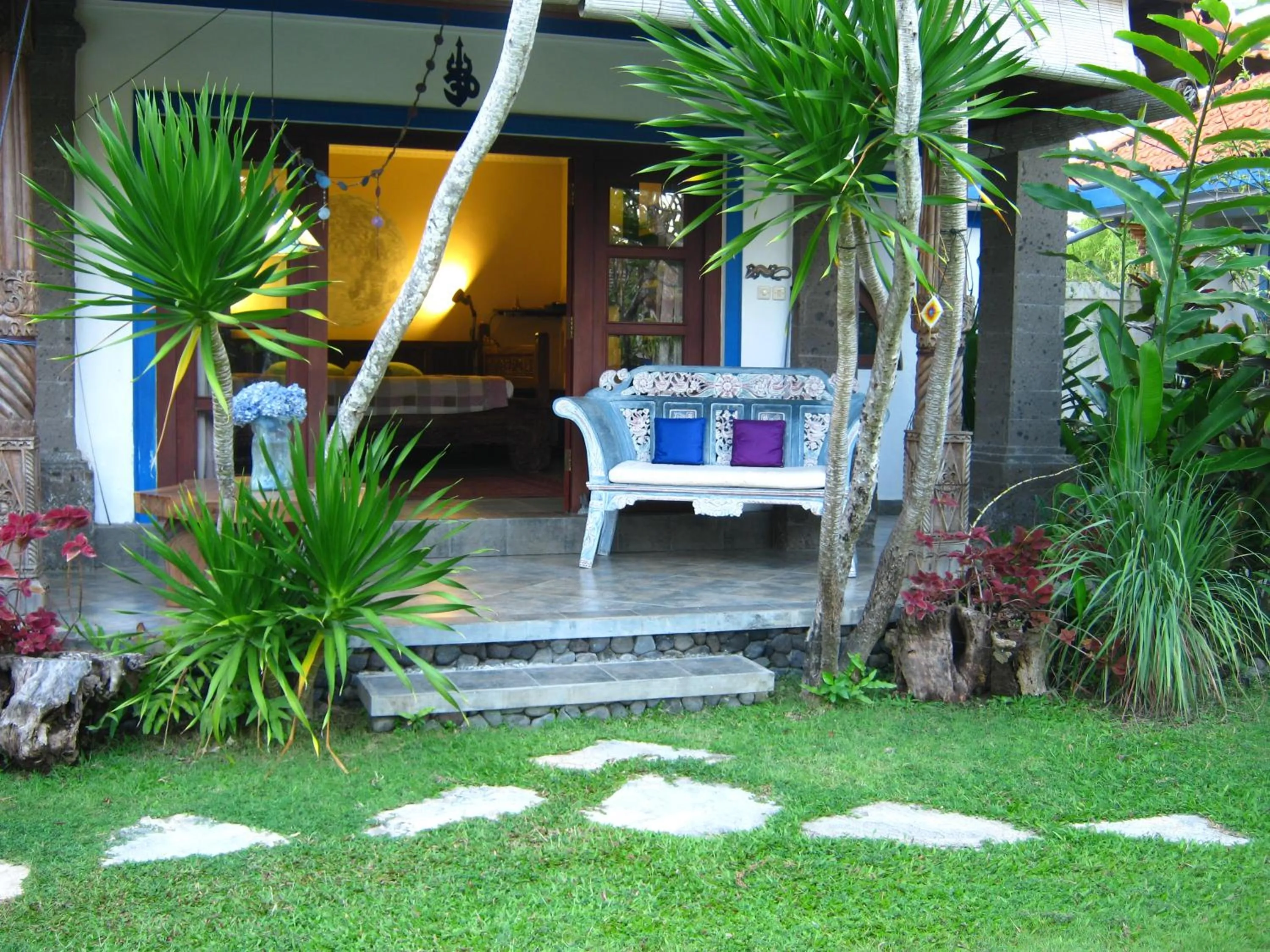 Garden in Villa Shantitara Bungalows