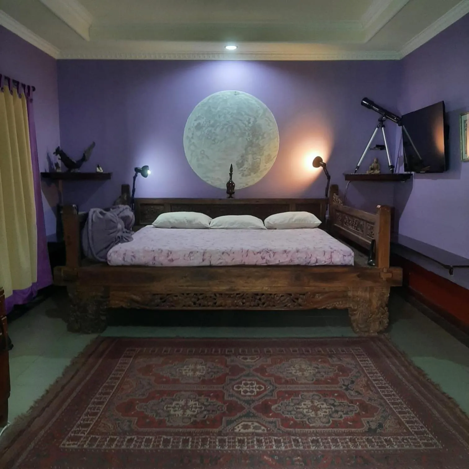 Bed in Villa Shantitara Bungalows