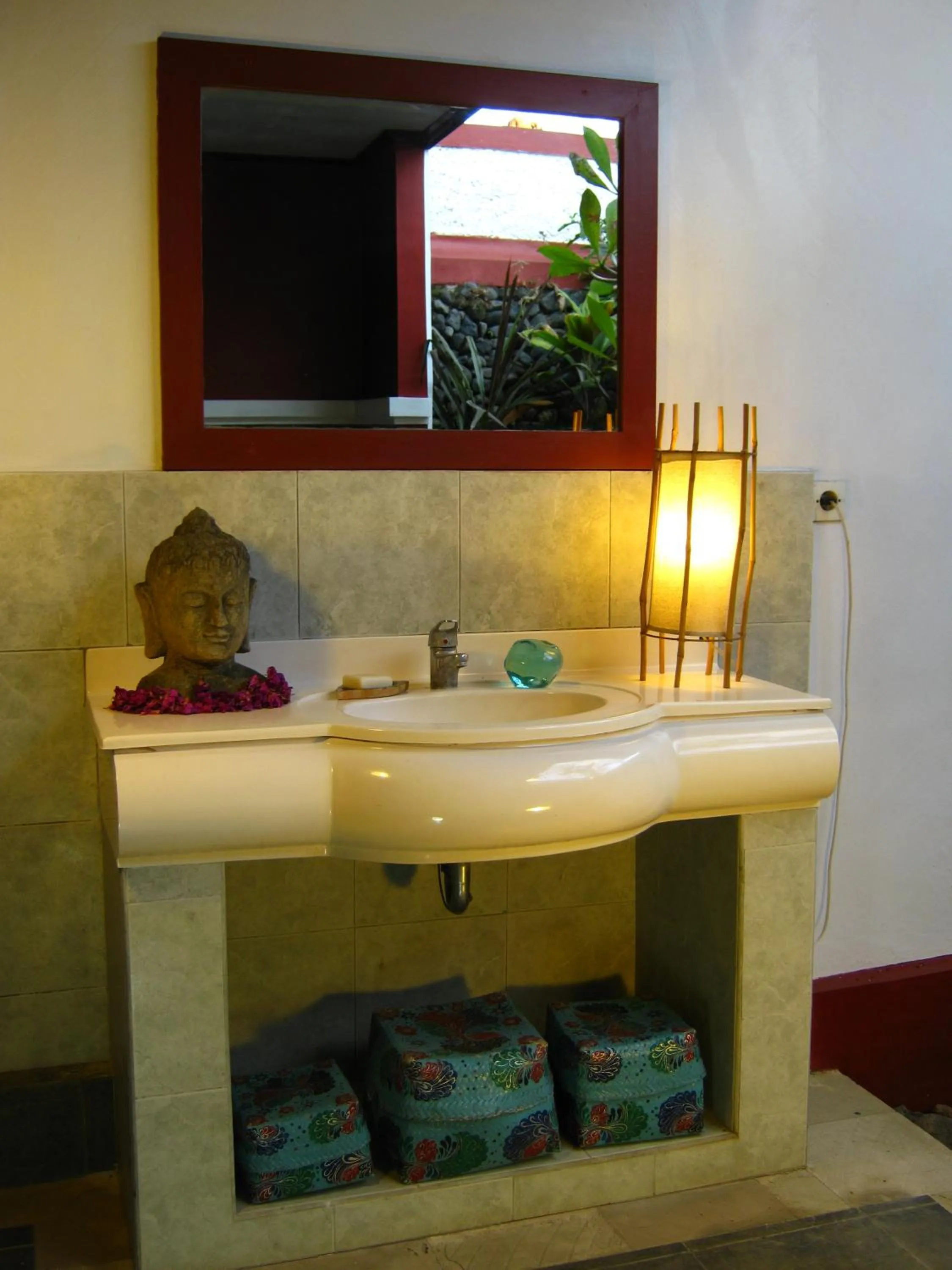Bathroom in Villa Shantitara Bungalows