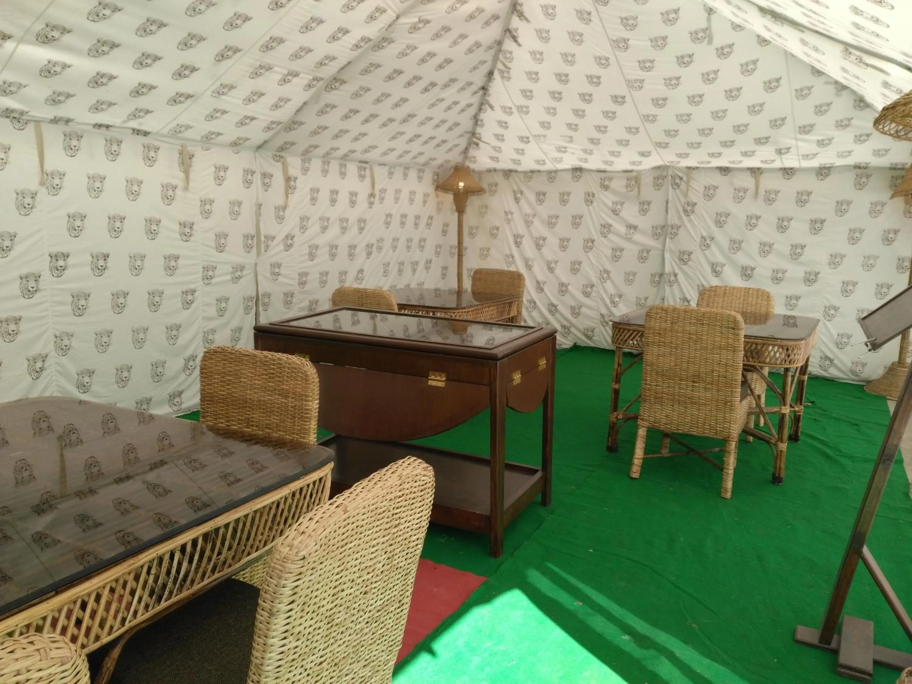 Dining area in Samira's Birds & Butterflies Park-Spashram Ganga Beach Retreat