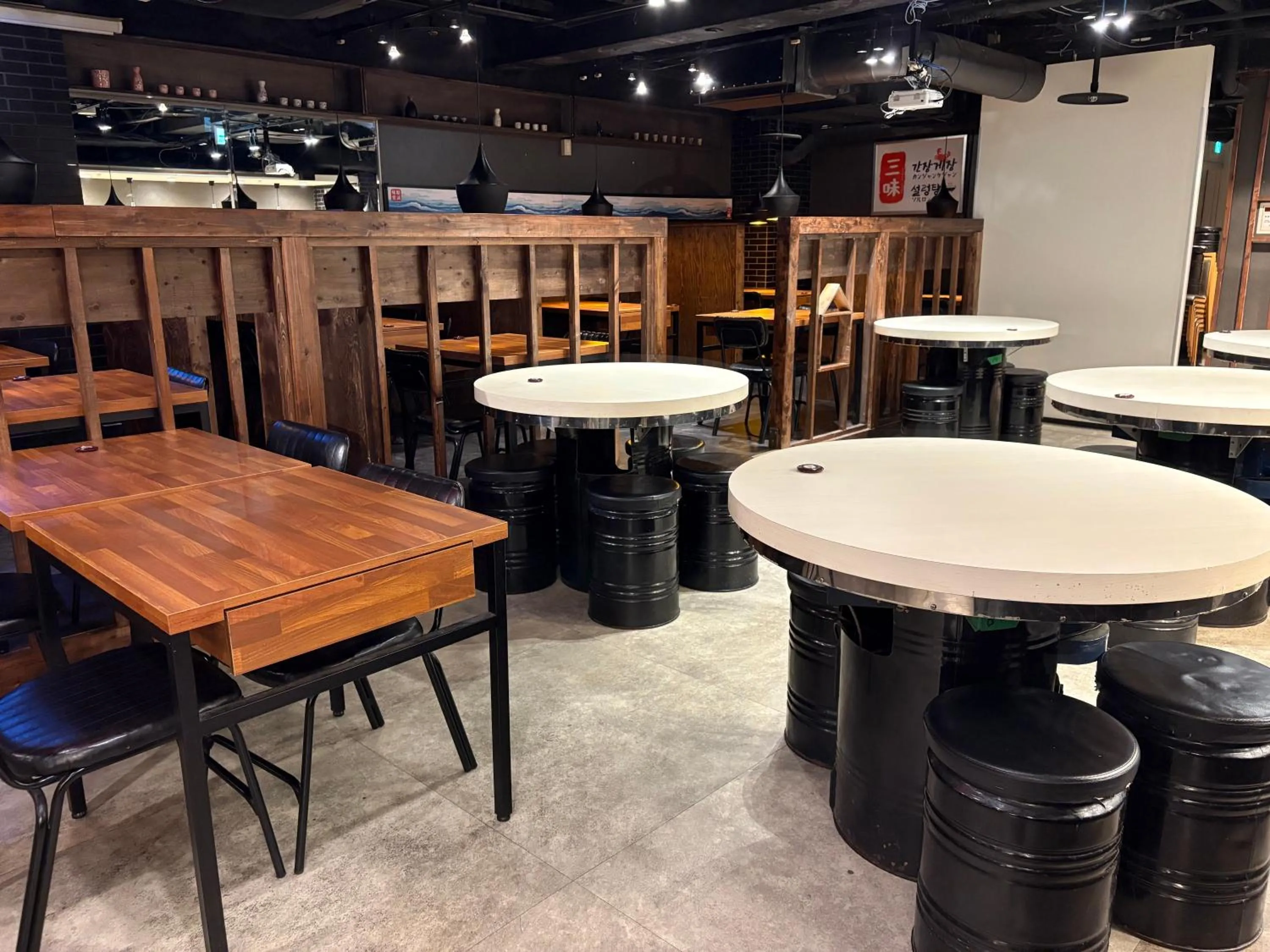 Restaurant/places to eat in Hotel Mystays Nagoya Nishiki