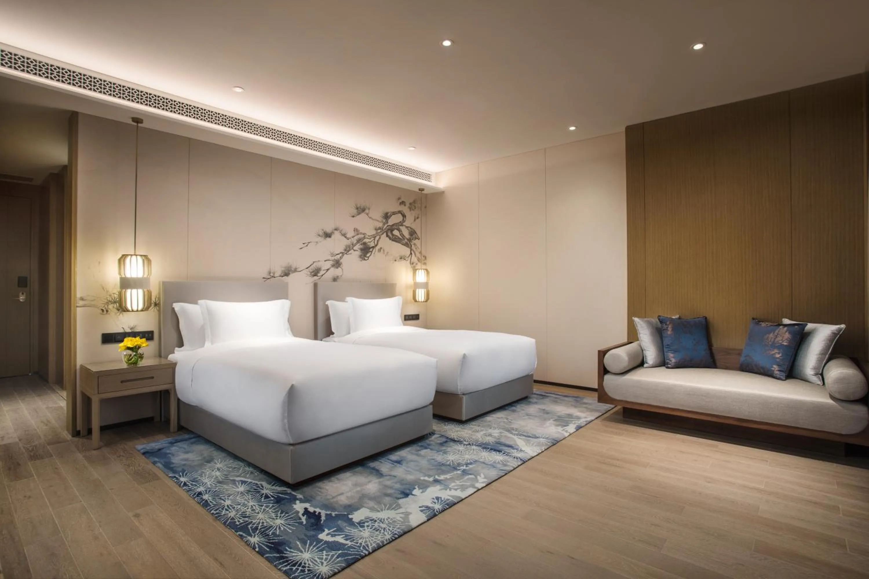 Photo of the whole room, Bed in Banyan Tree Anji