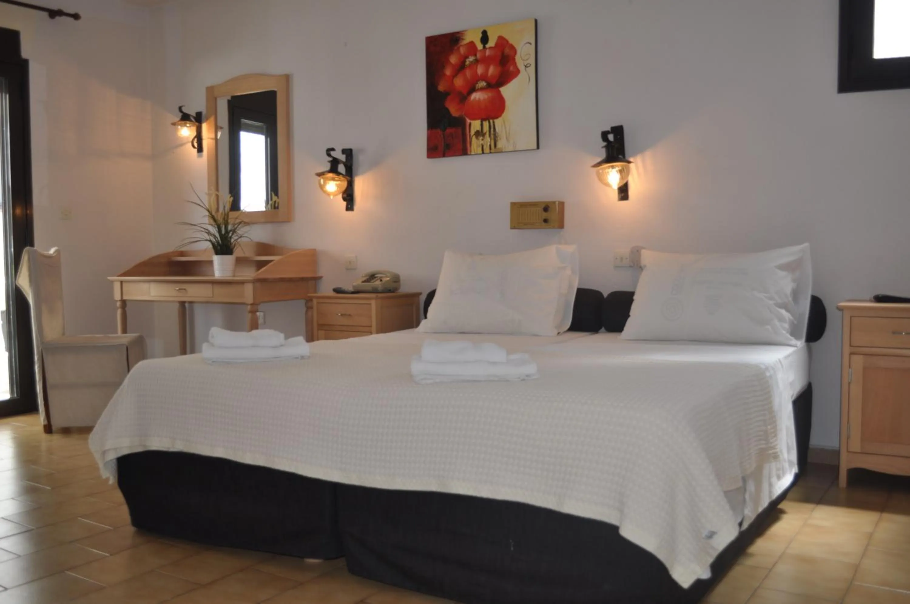 Photo of the whole room in Byzance Hotel