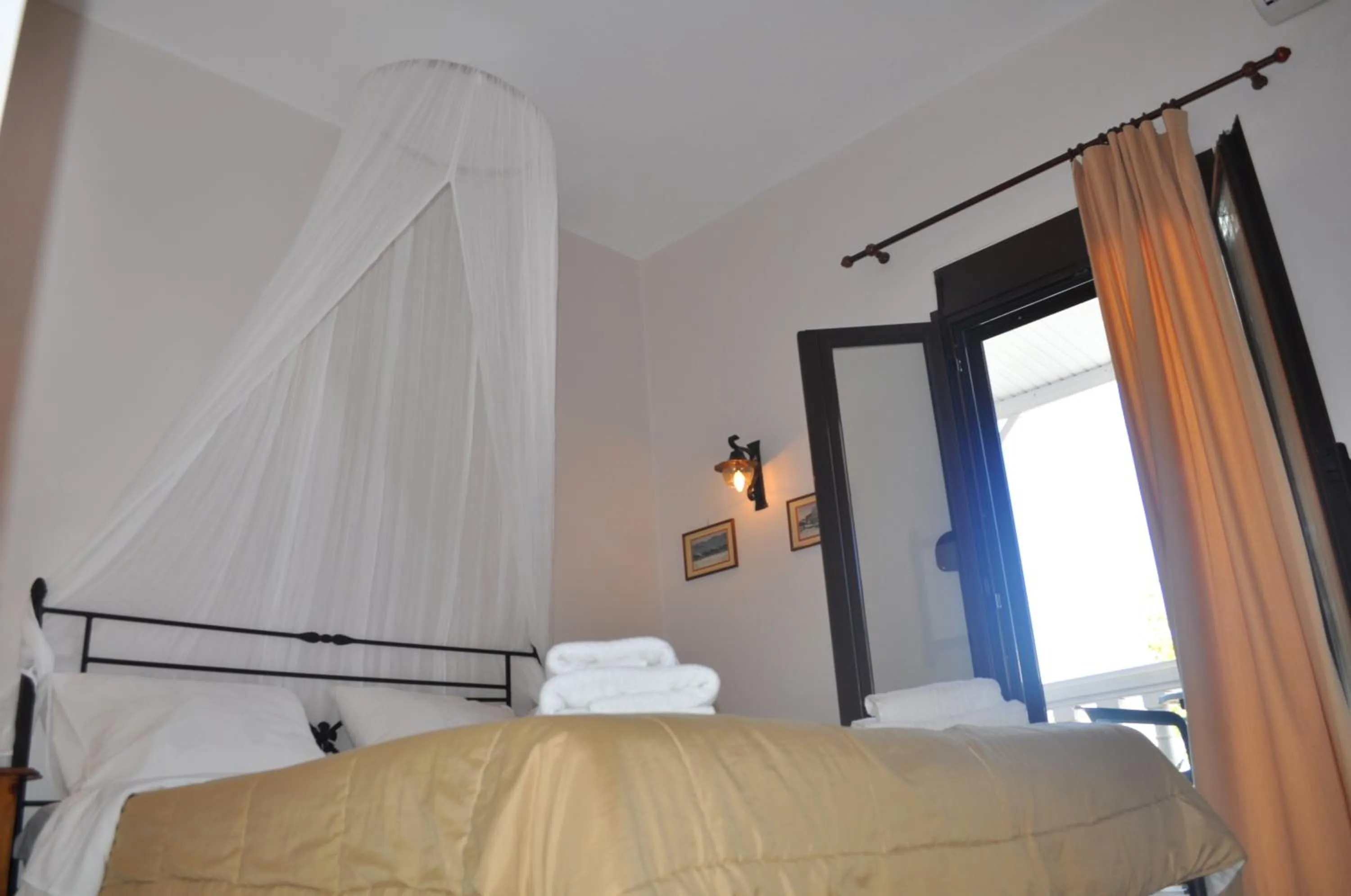 Bedroom in Byzance Hotel