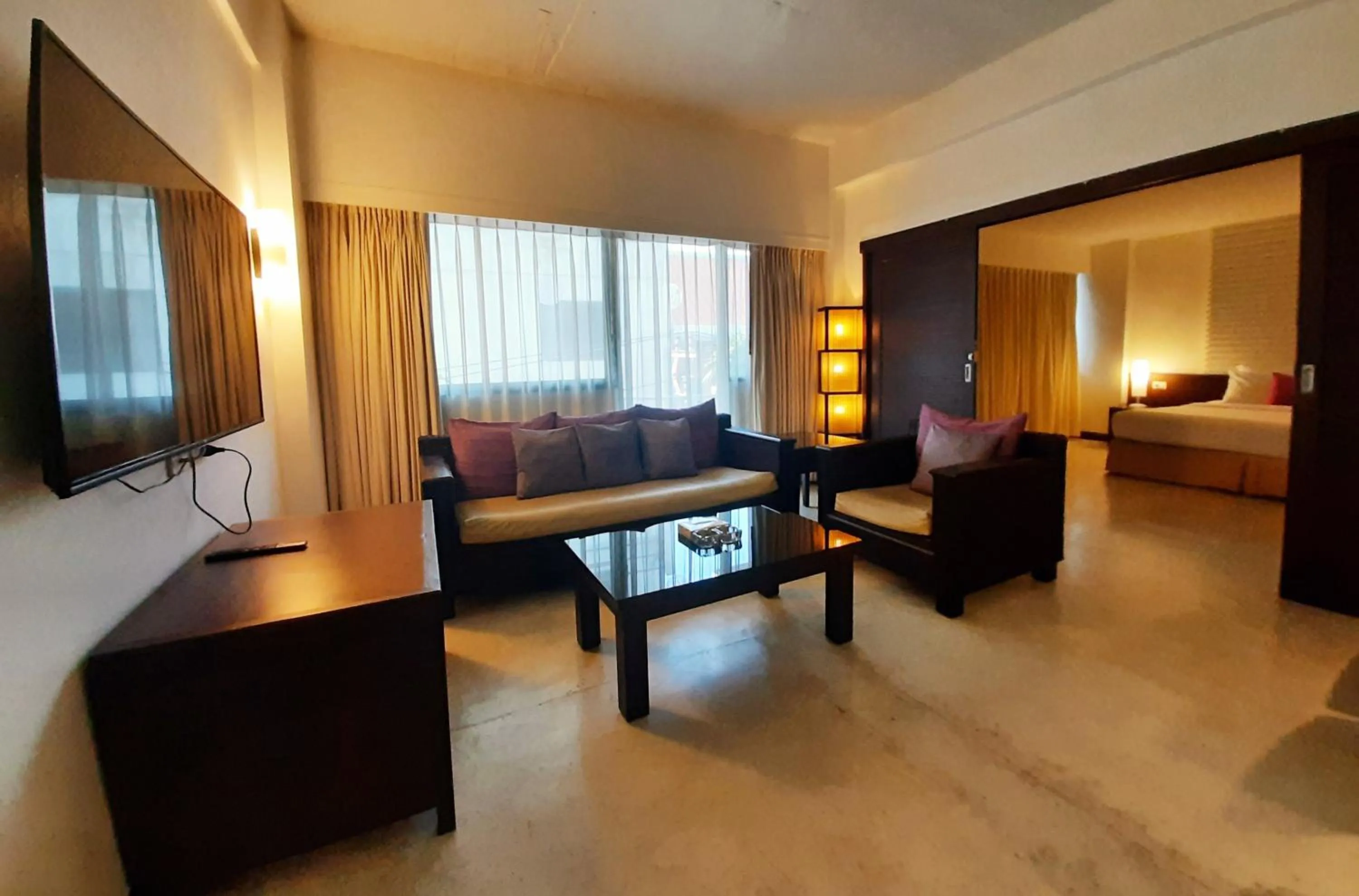 Living room, Bed in Grand Hotel