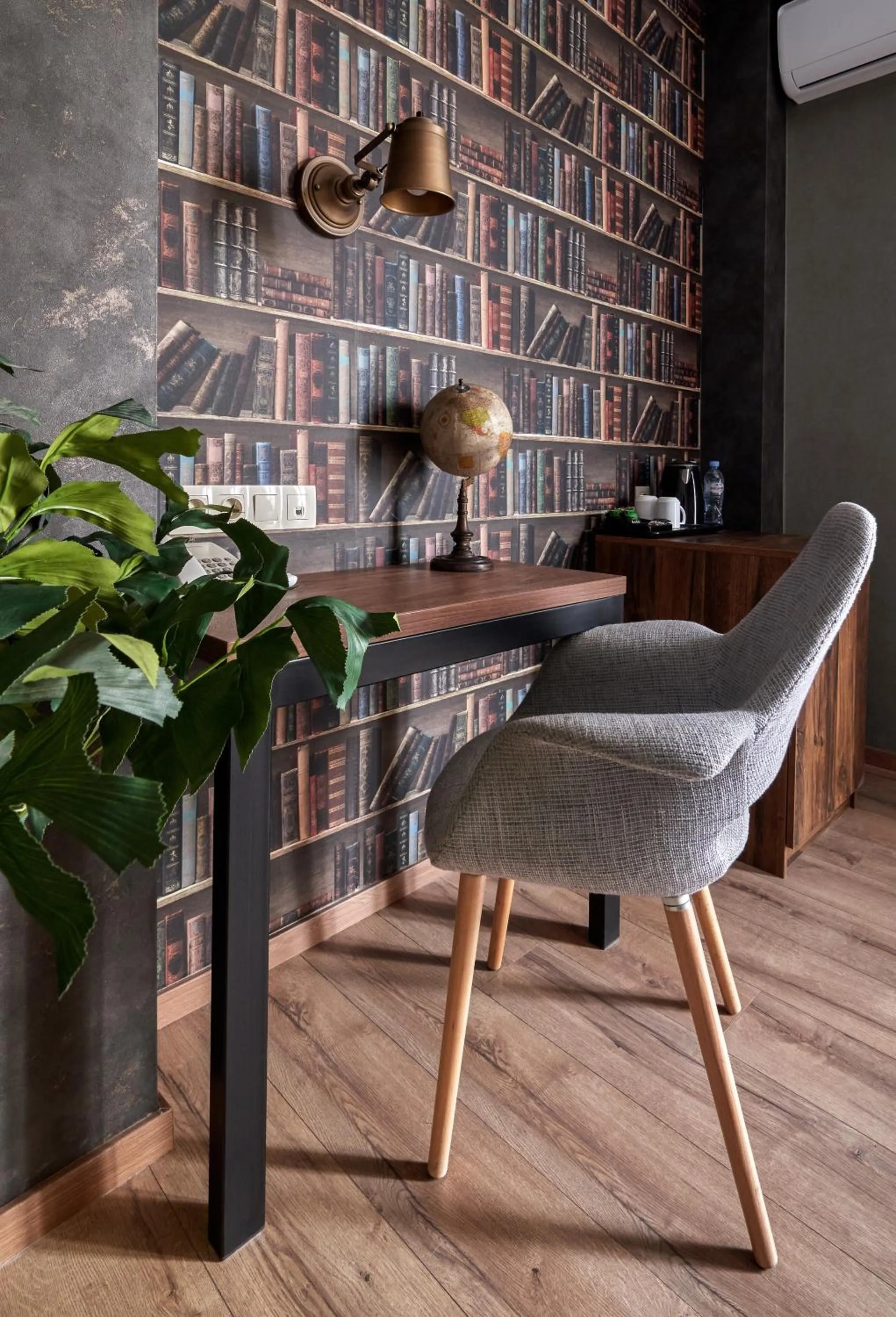 Bedroom in Hotel City