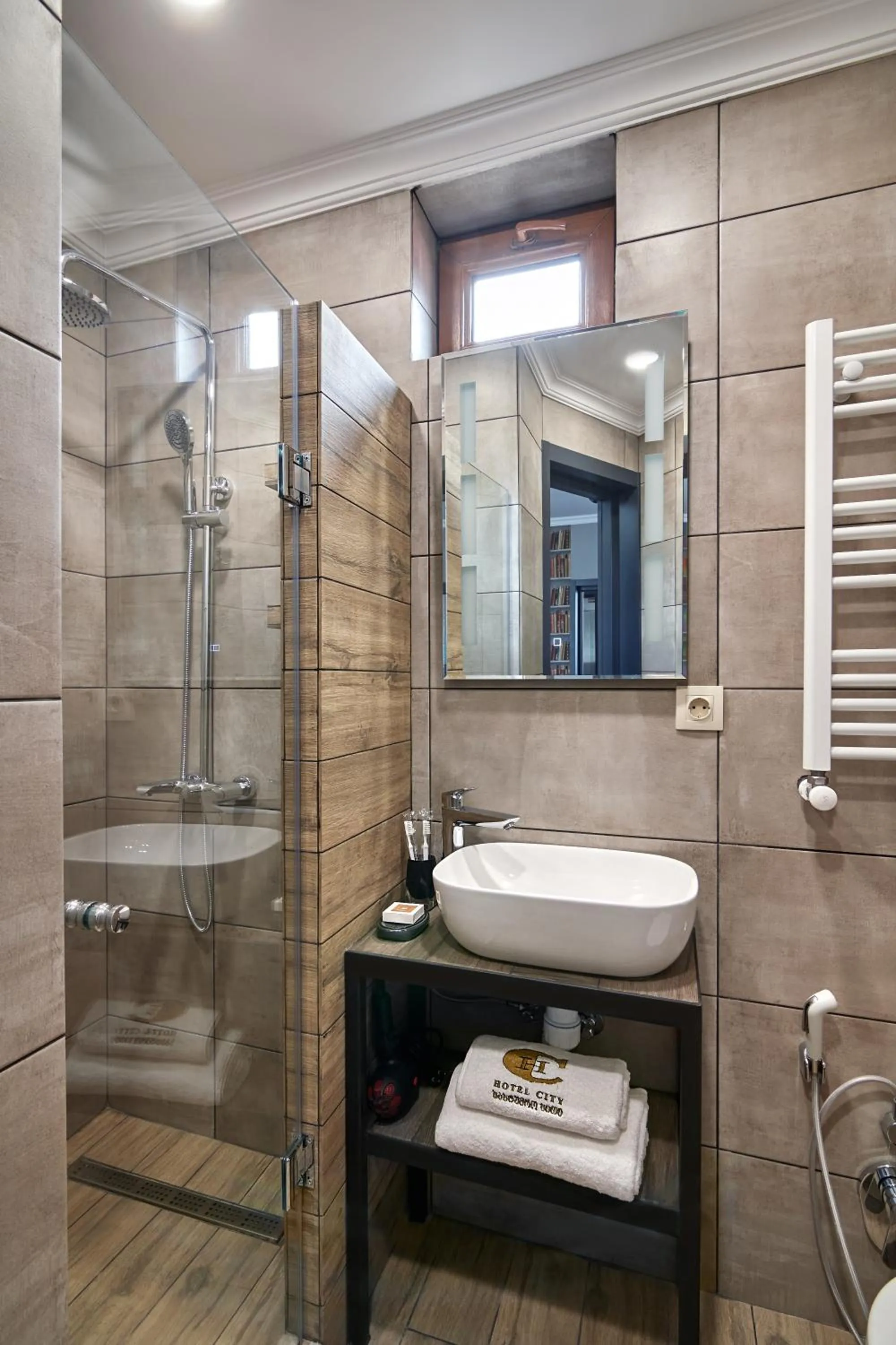 Bathroom in Hotel City