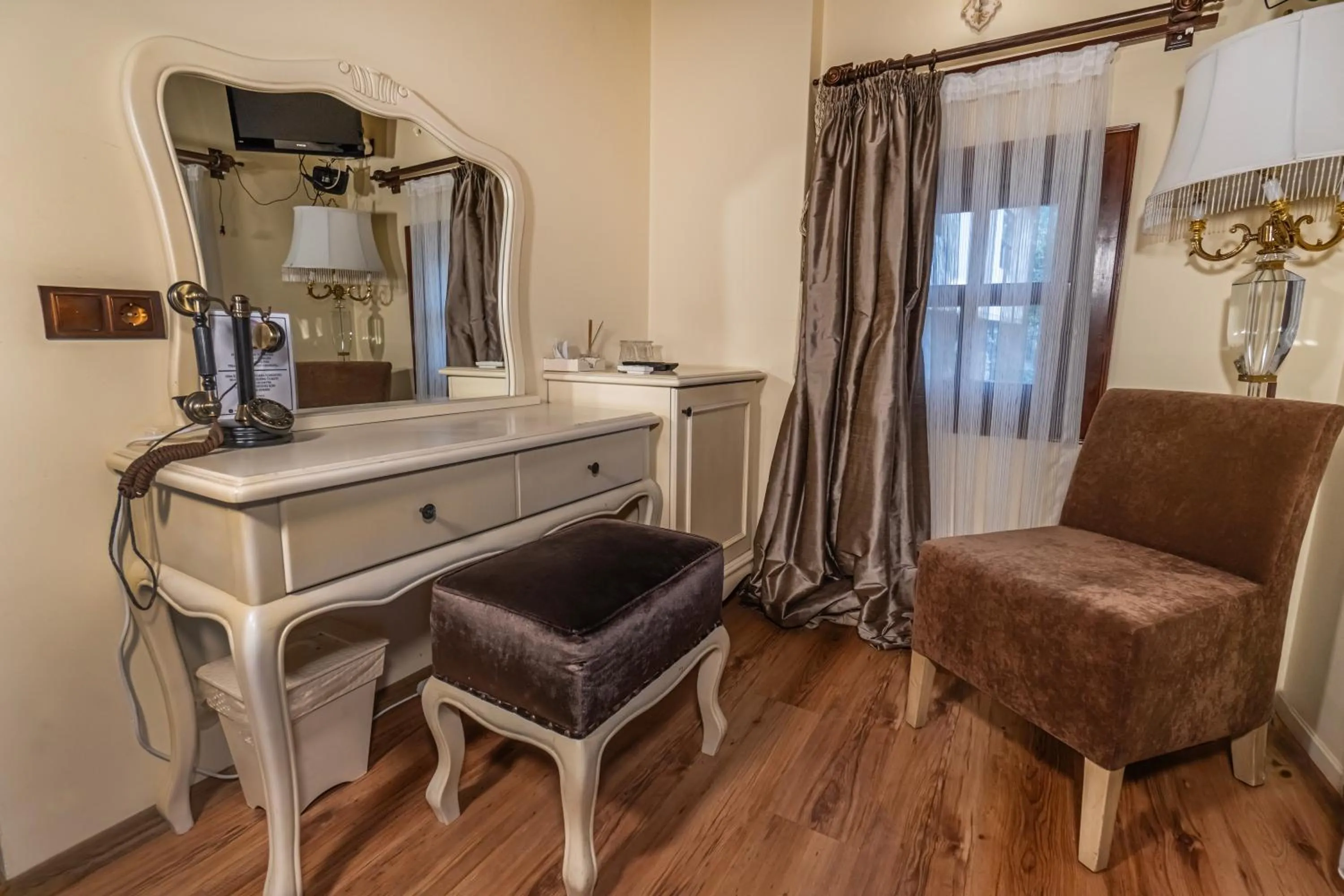 Seating area in Harmony Butik Otel