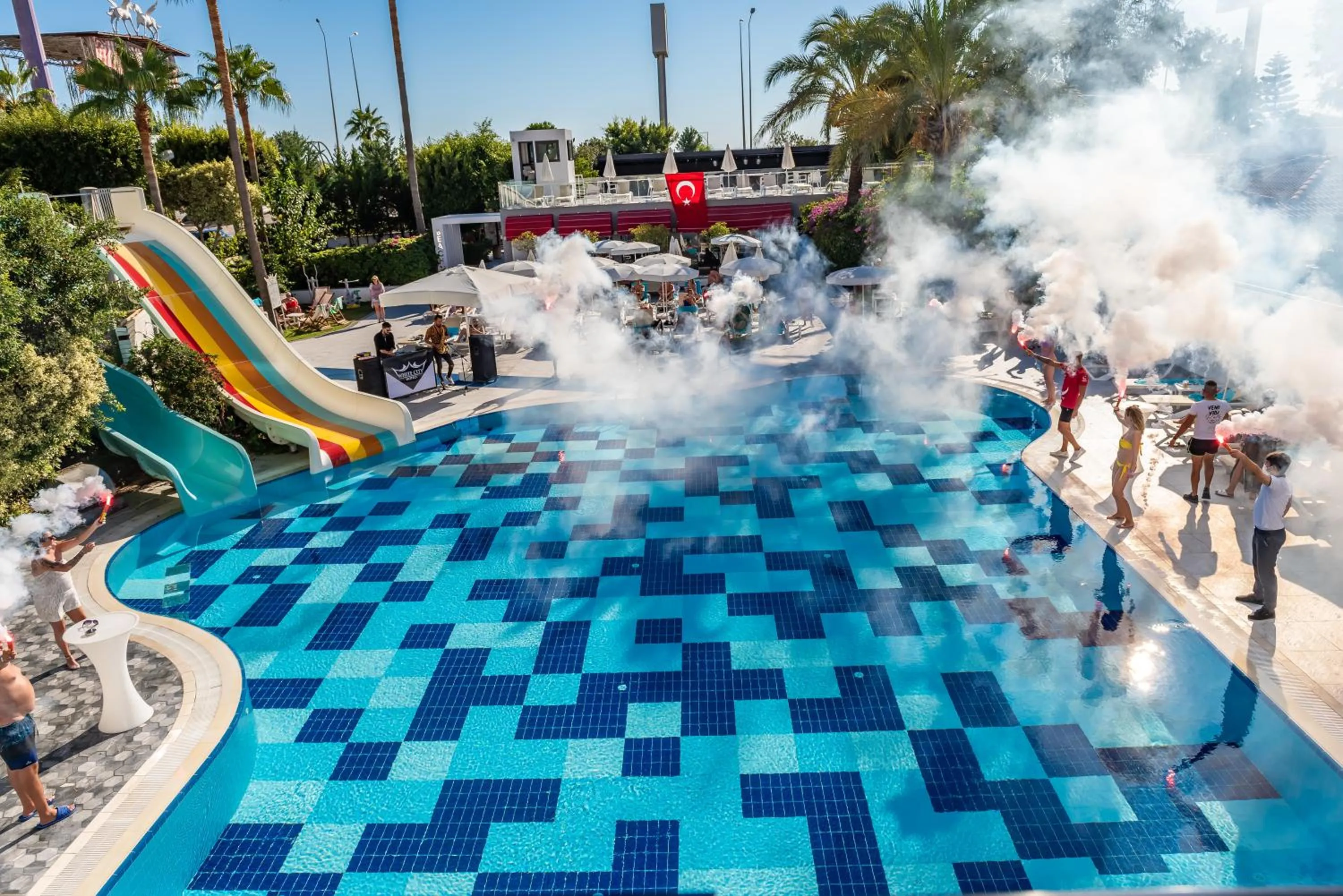 Entertainment in White City Beach Adult Only