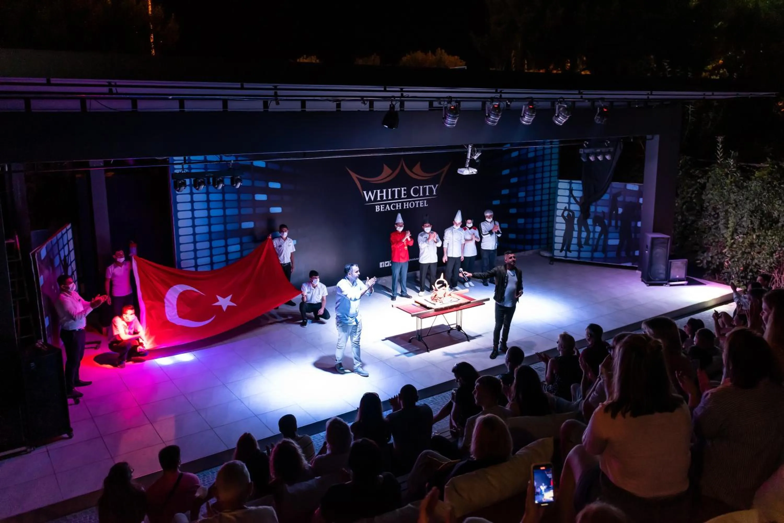 Entertainment in White City Beach Adult Only