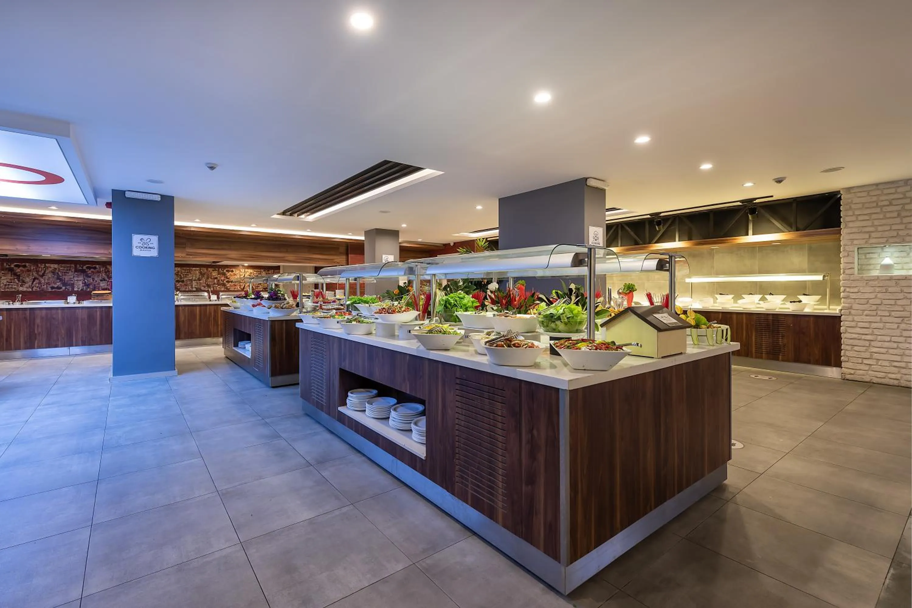 Restaurant/places to eat in White City Beach Adult Only