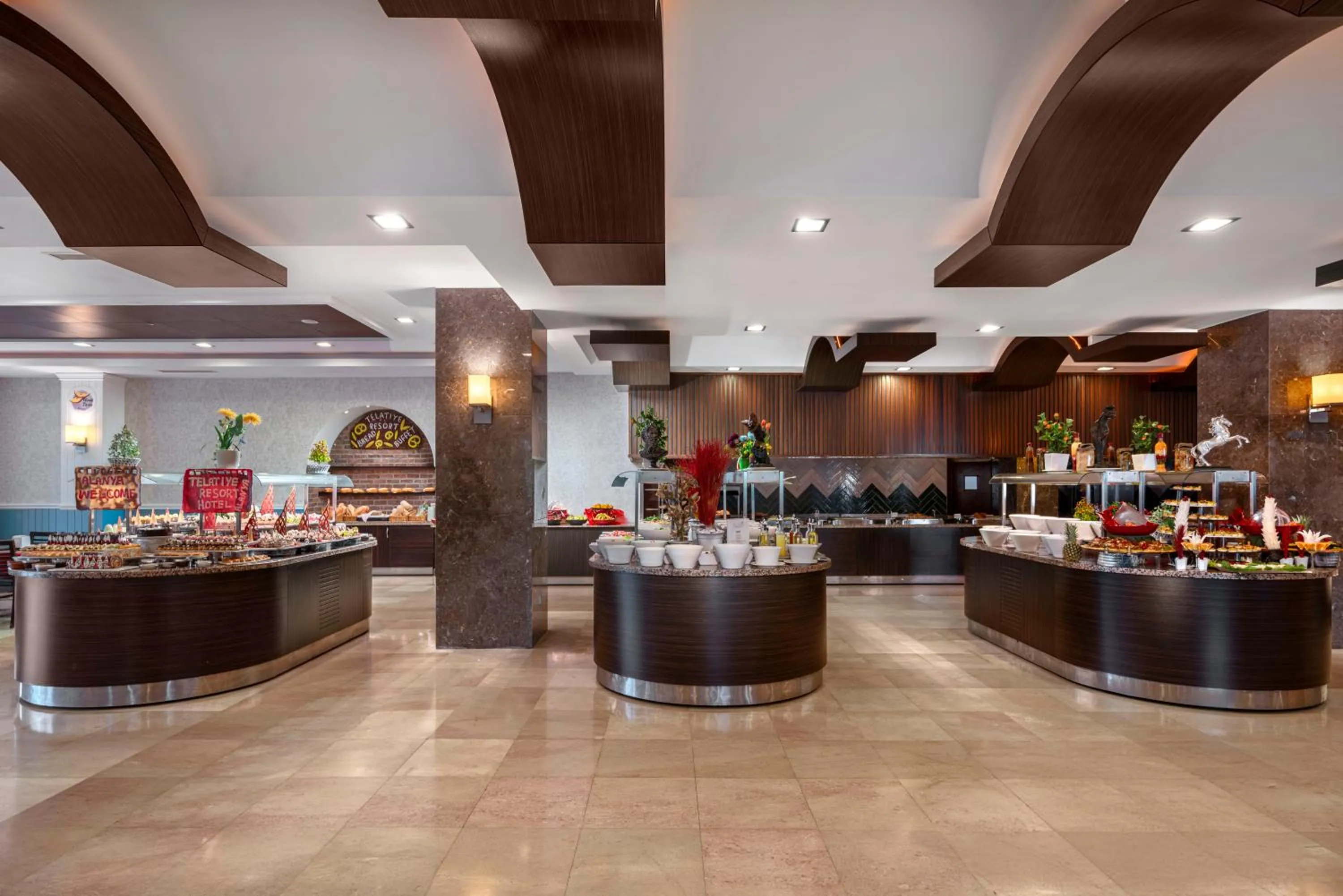 Food and drinks in Telatiye Resort Hotel