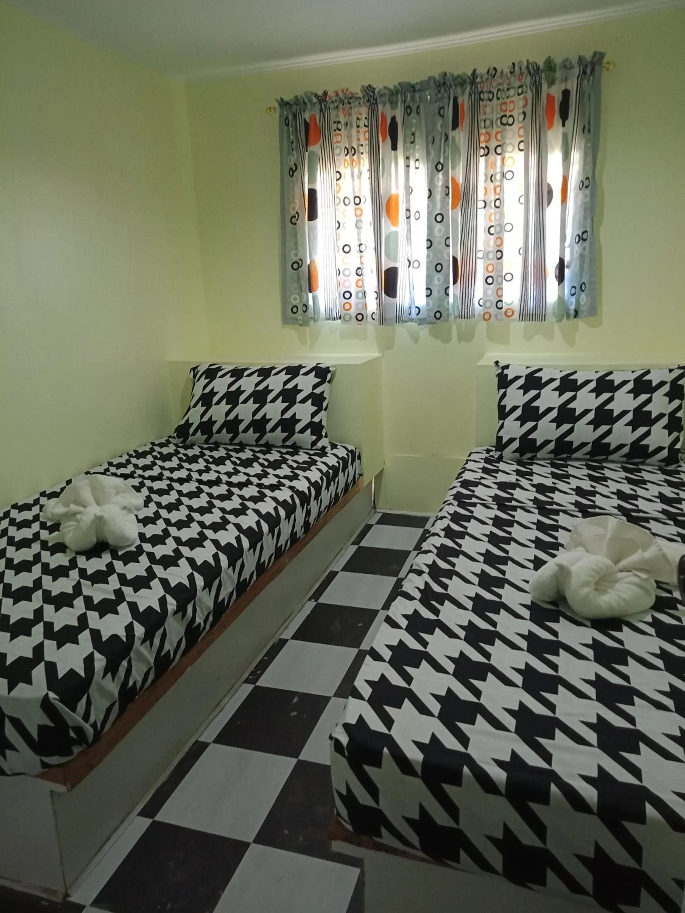 Bed in Ander Divers Garden Resort