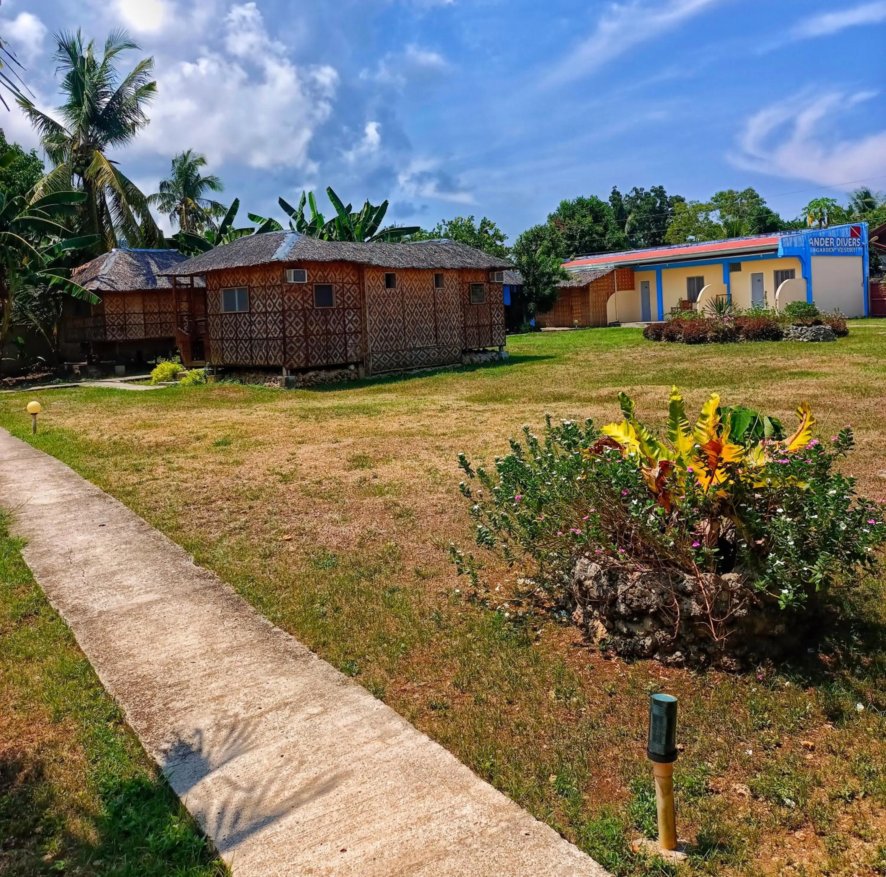 Ander Divers Garden Resort