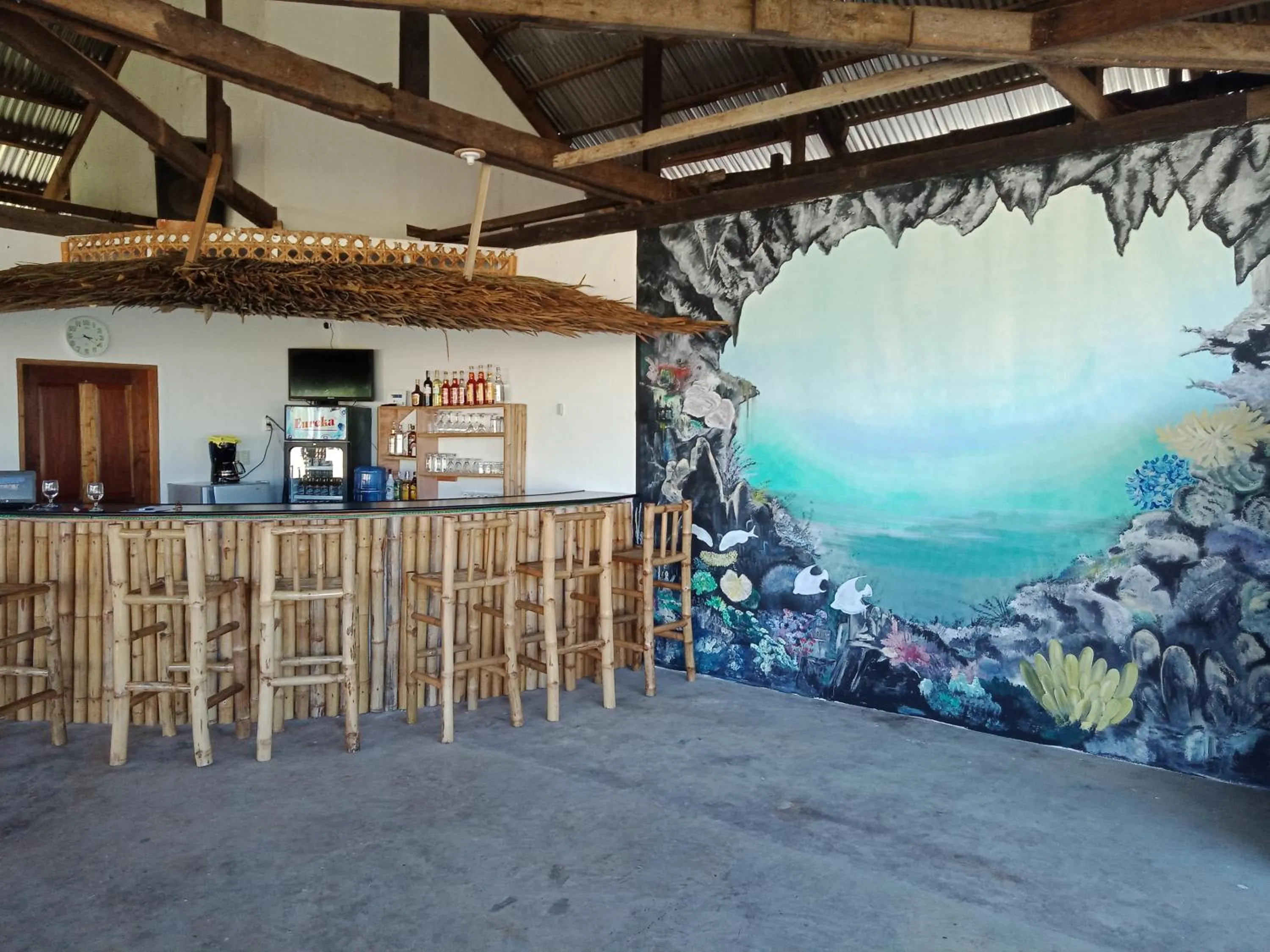 Restaurant/places to eat in Ander Divers Garden Resort