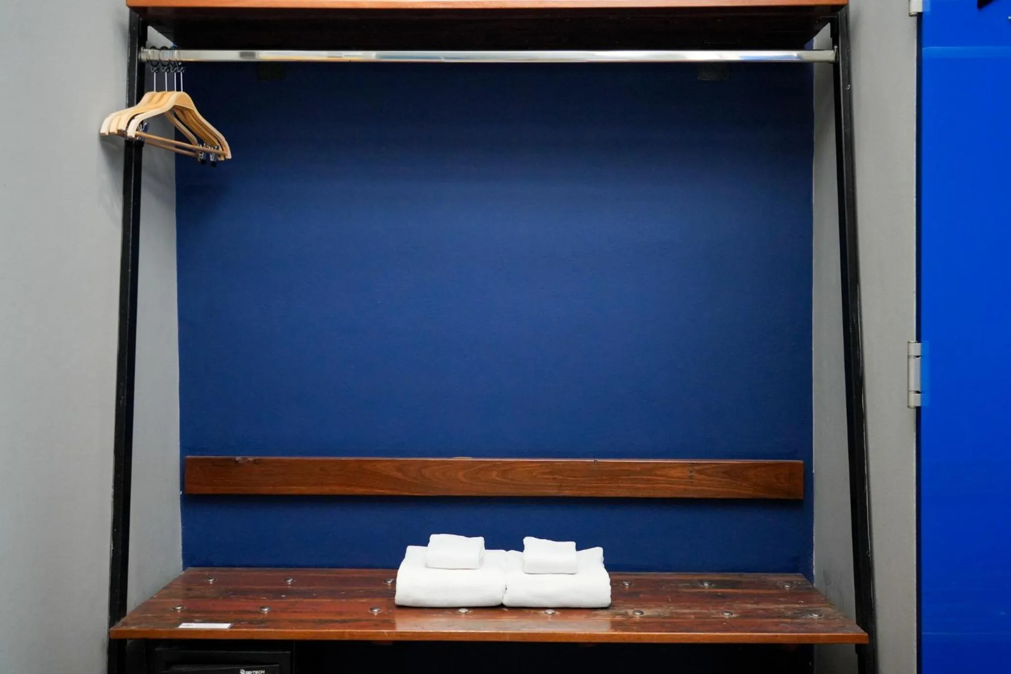 wardrobe in MeStyle Garage Hotel