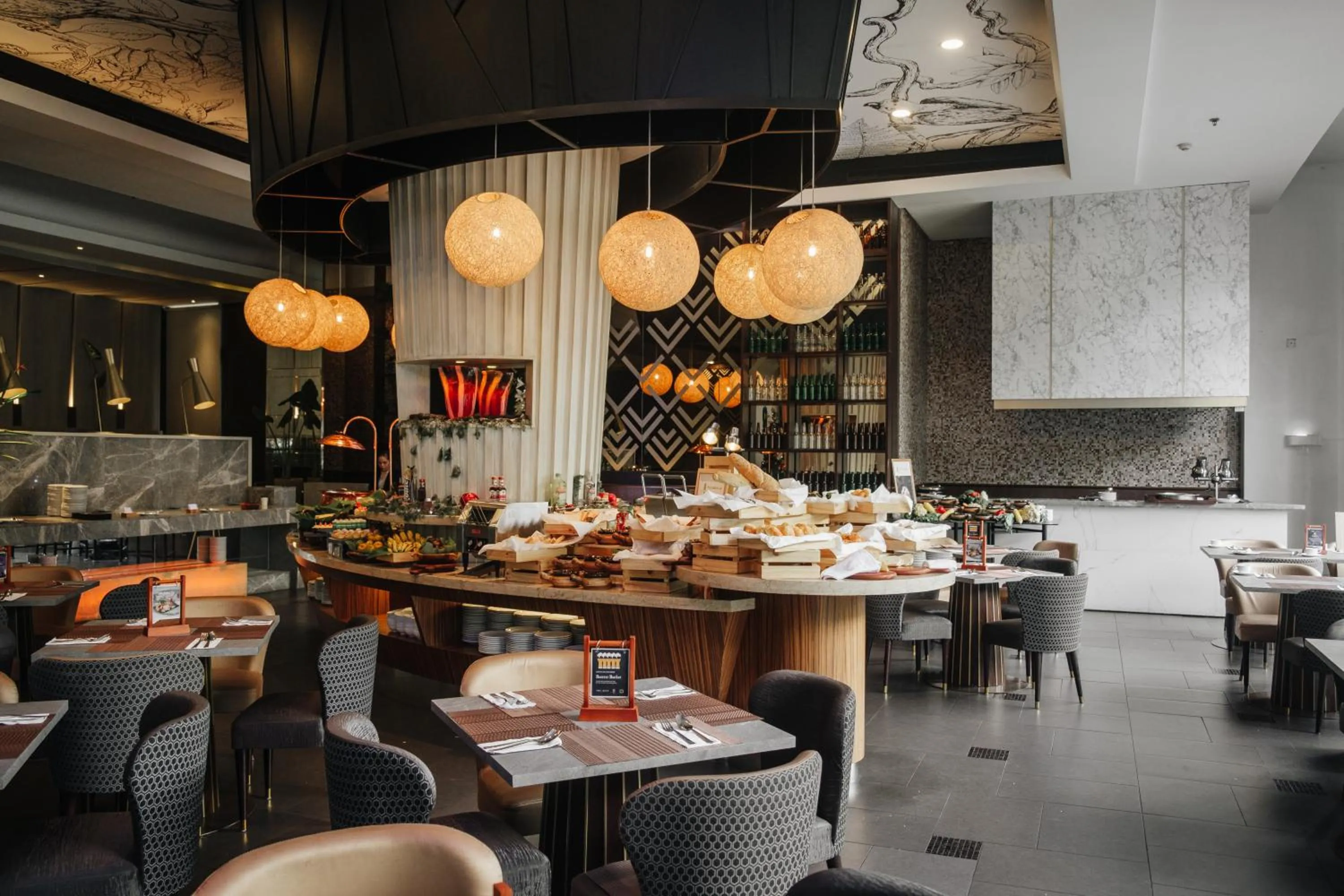 Restaurant/places to eat in The Alts Hotel