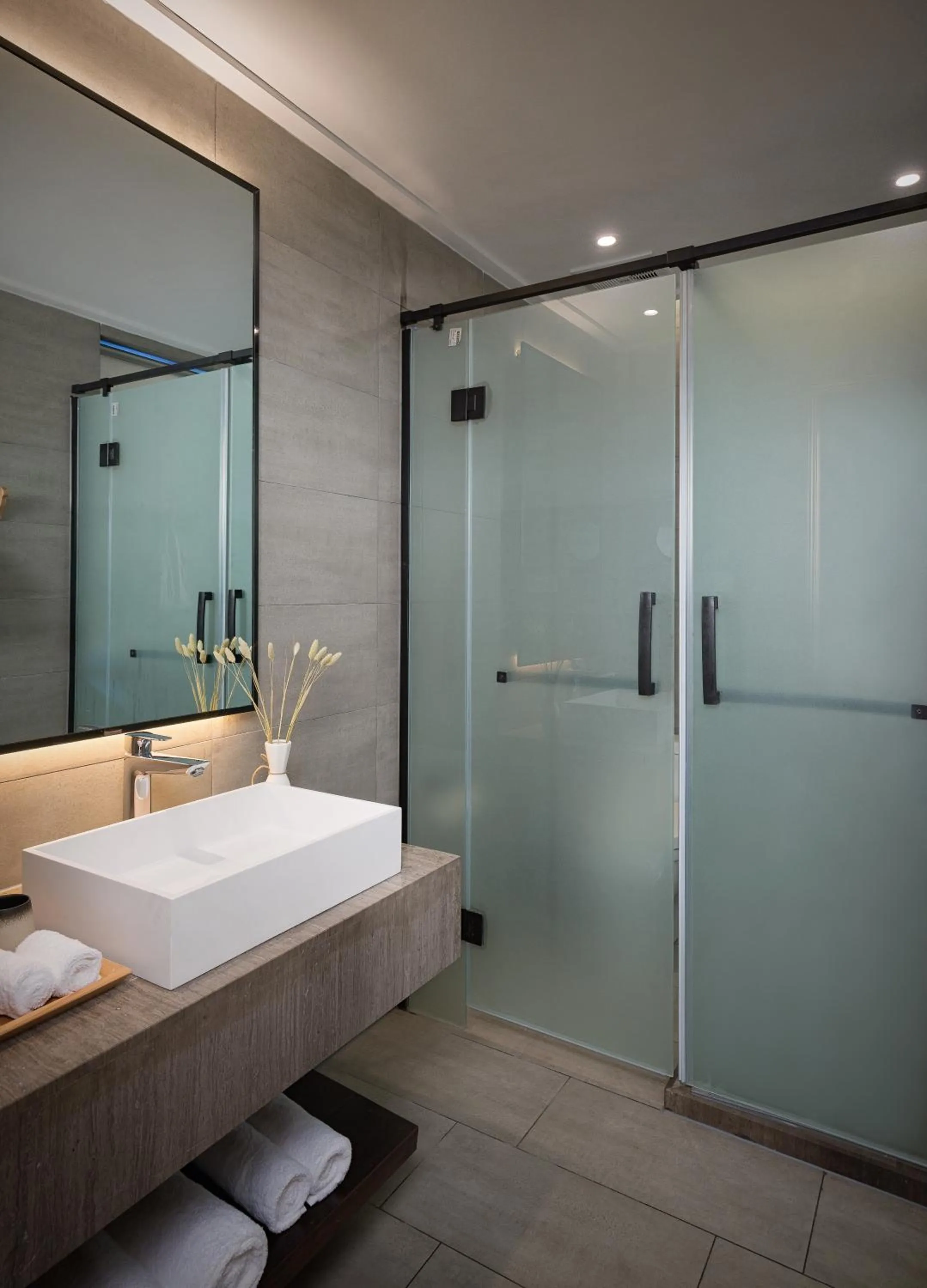 Bloom Over The Sea by JinSpecial