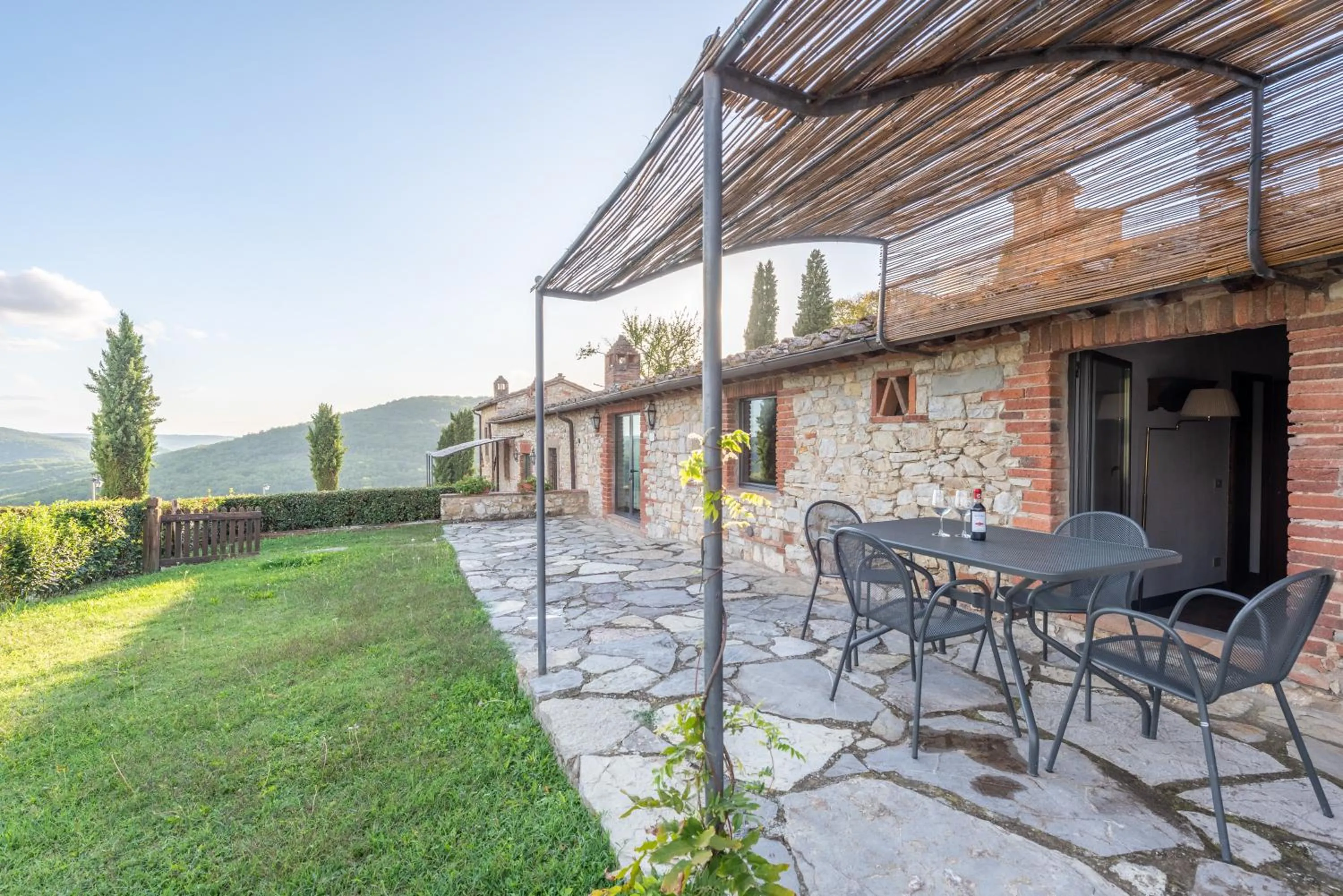 Property building in Castello Di Meleto