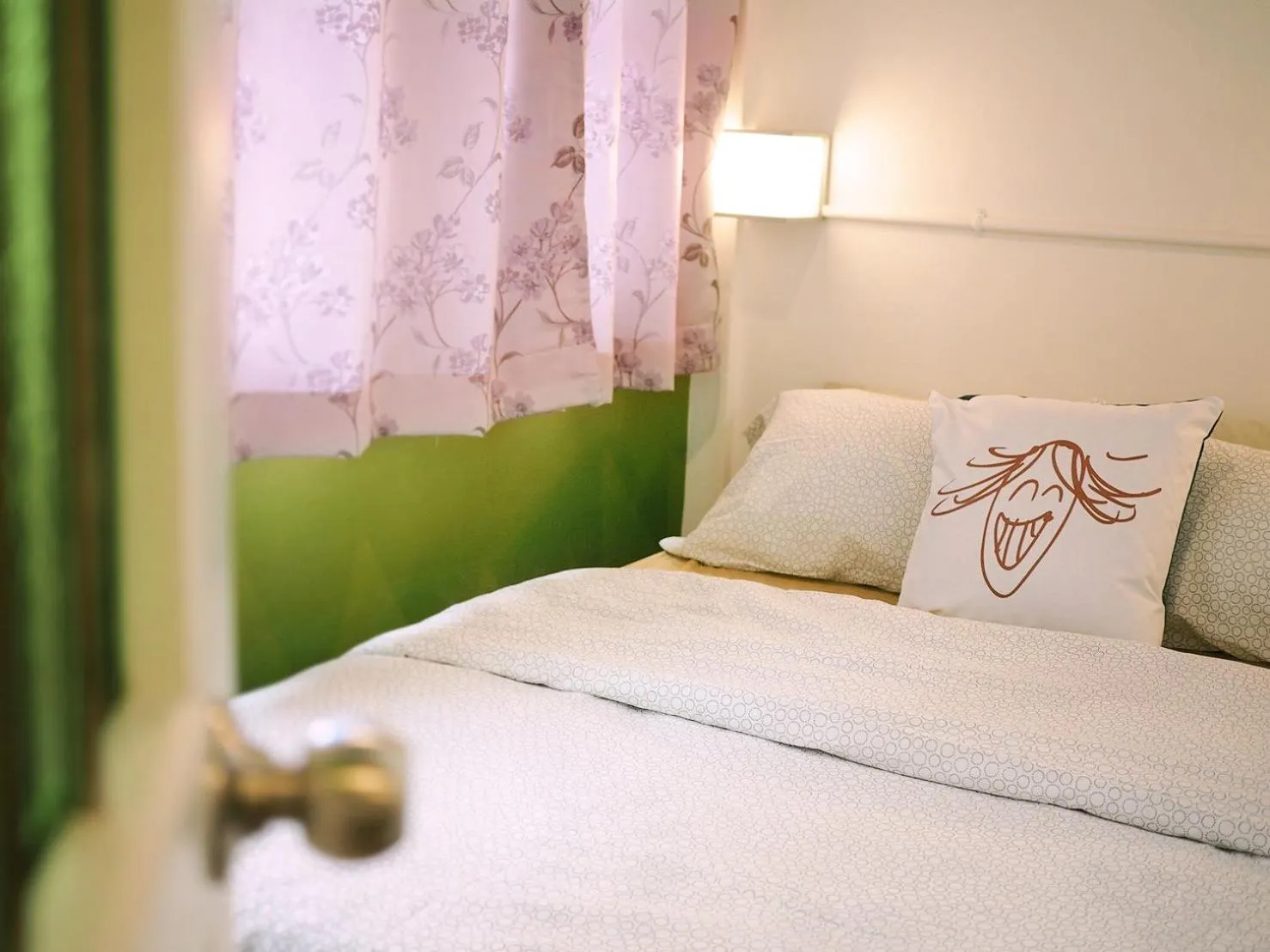 Bed in Bangkok Sanookdee Hostel