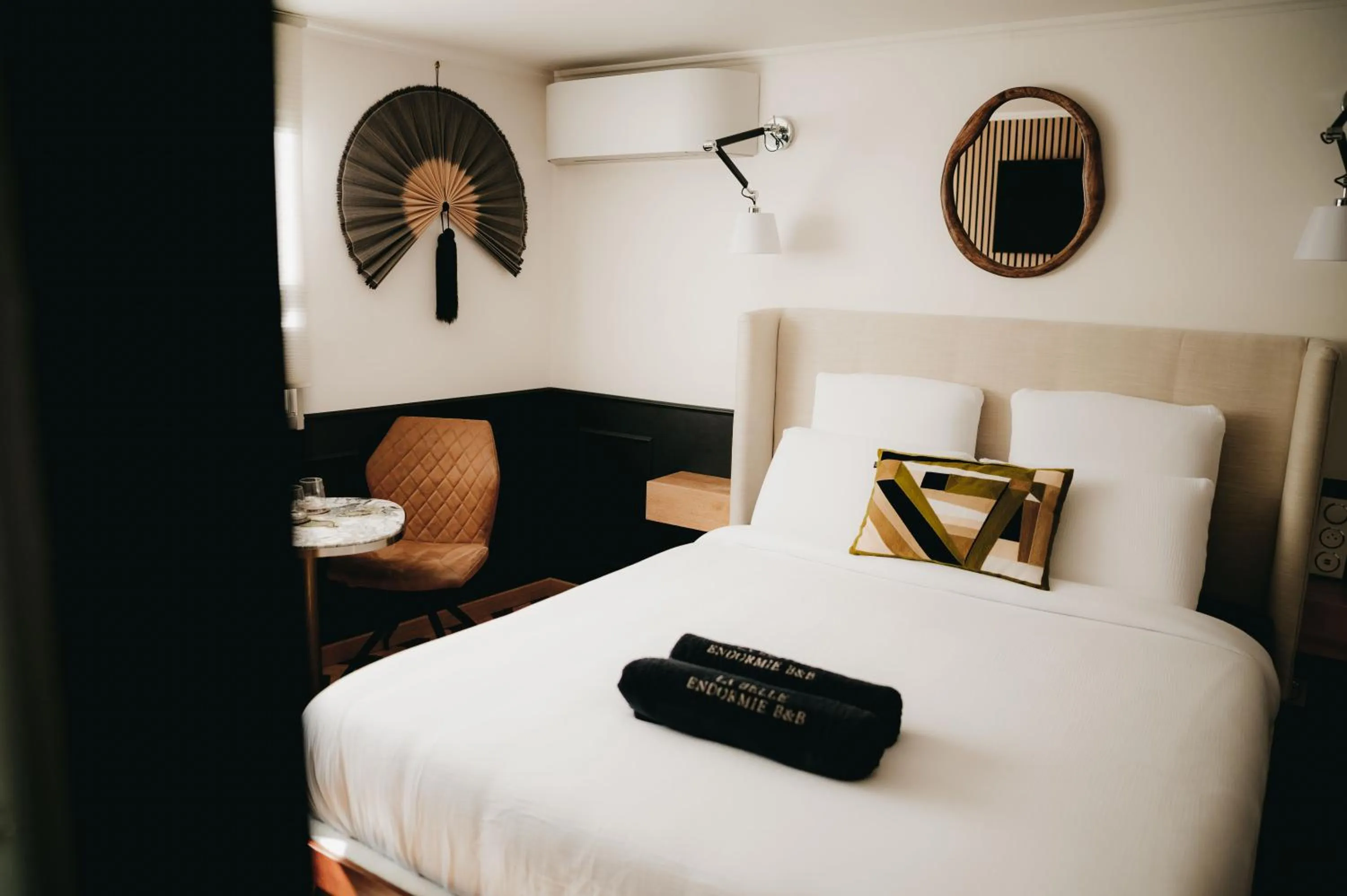 Bed in La Belle Endormie B&B French Guest house