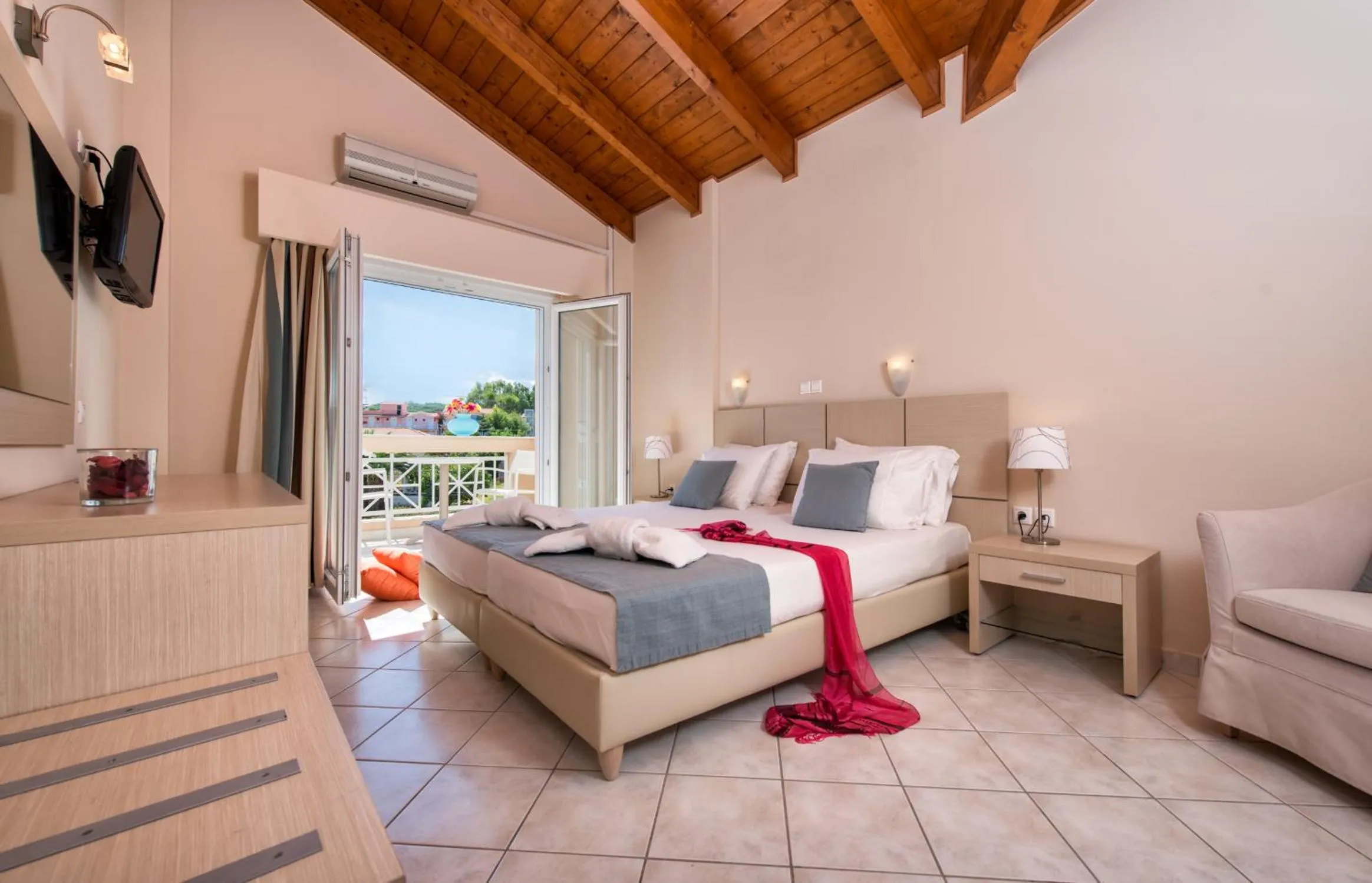 Photo of the whole room, Bed in Al Mare Hotel