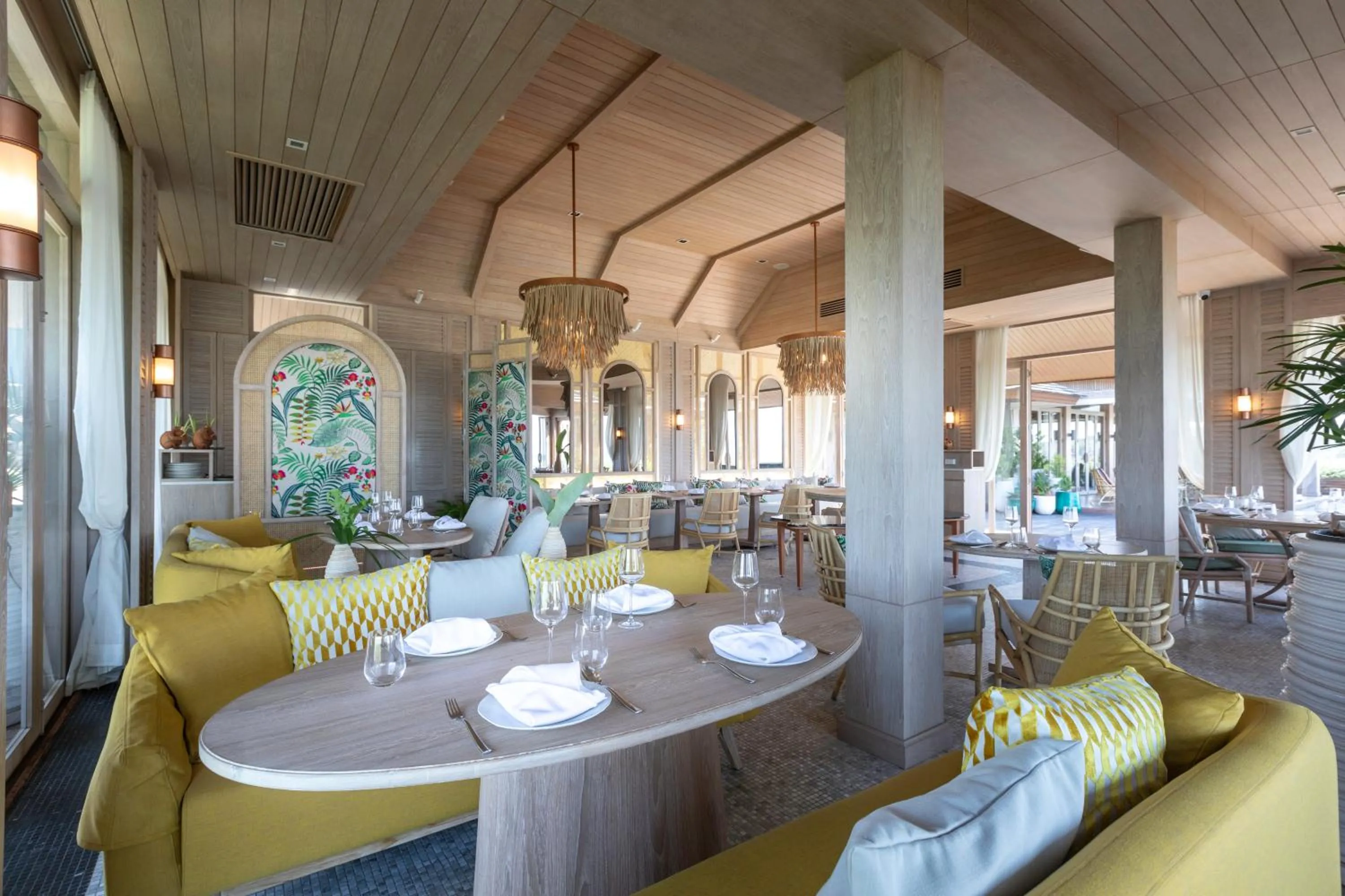 Restaurant/places to eat in Cape Fahn Hotel - Private Islands Samui