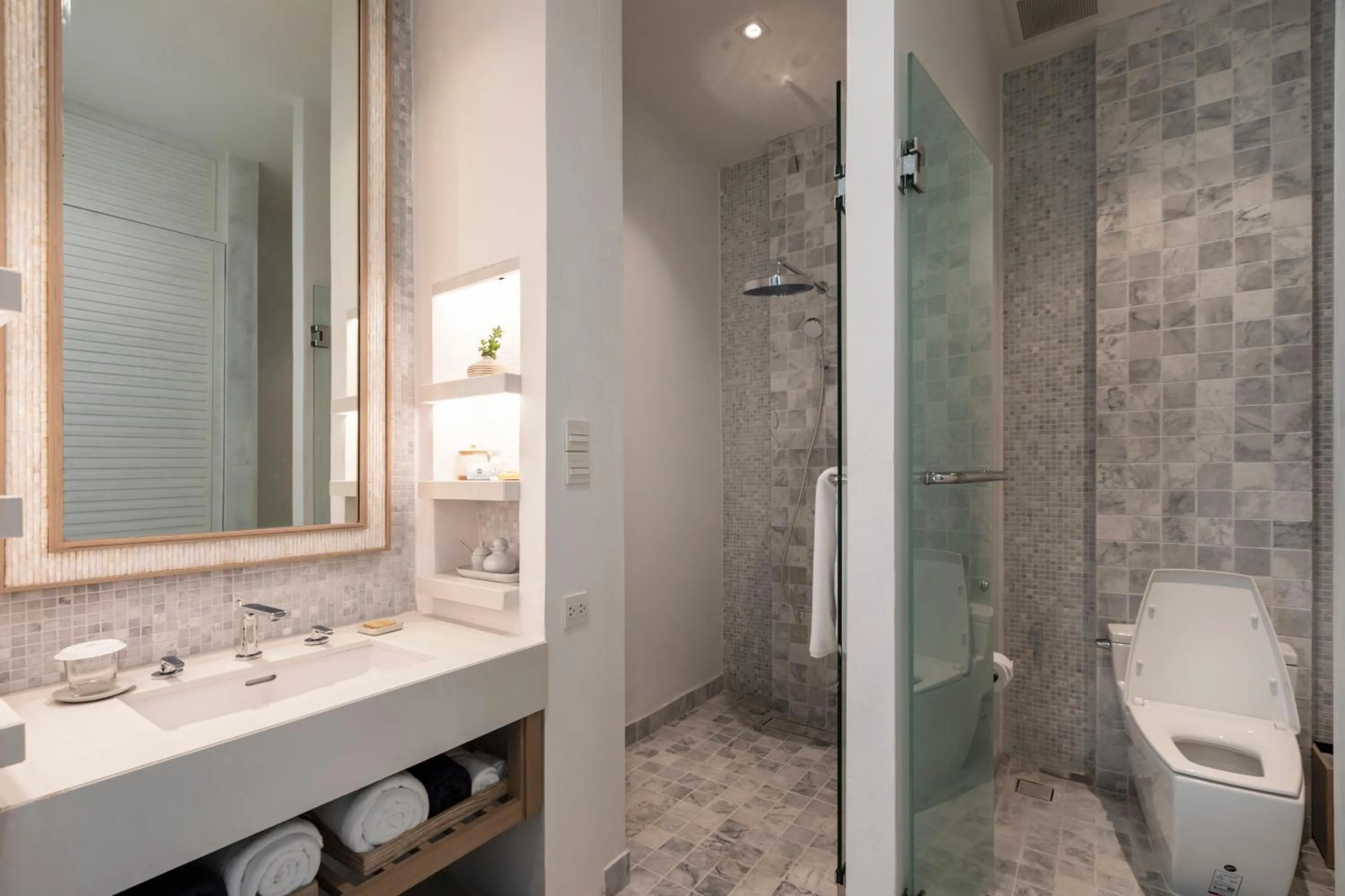 Shower in Cape Fahn Hotel - Private Islands Samui