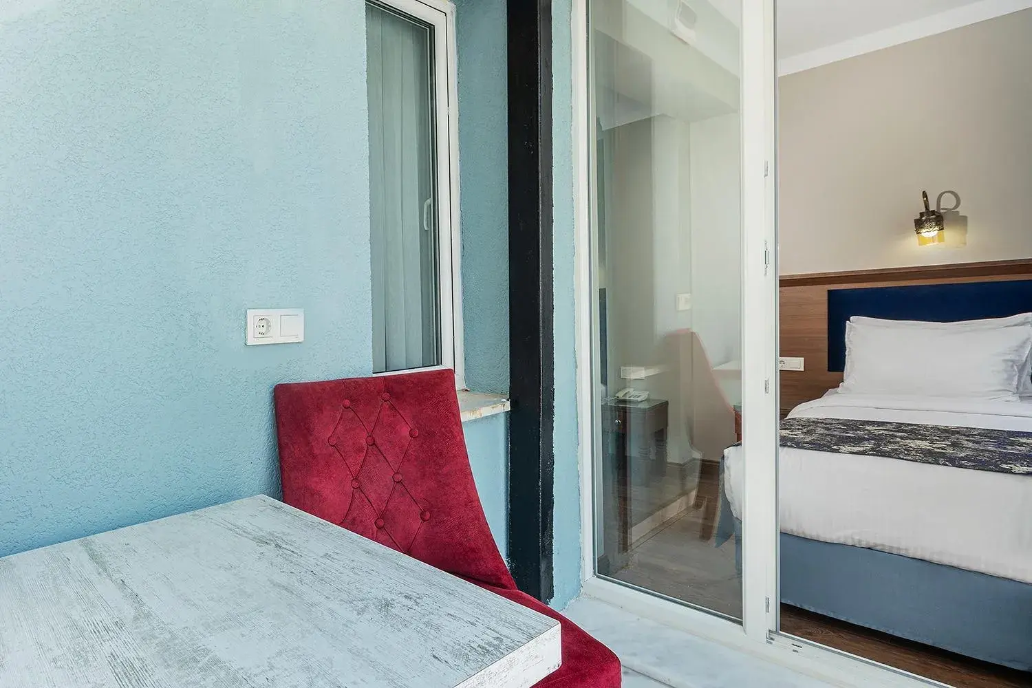 Double Room with Balcony in Aristocrat Hotel Double Room with Balcony in Aristocrat Hotel