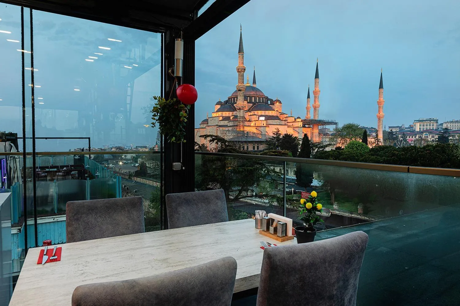 Balcony/Terrace in Aristocrat Hotel