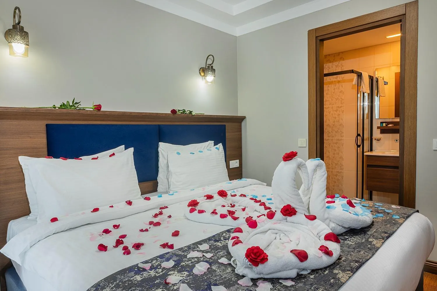 Bed in Aristocrat Hotel