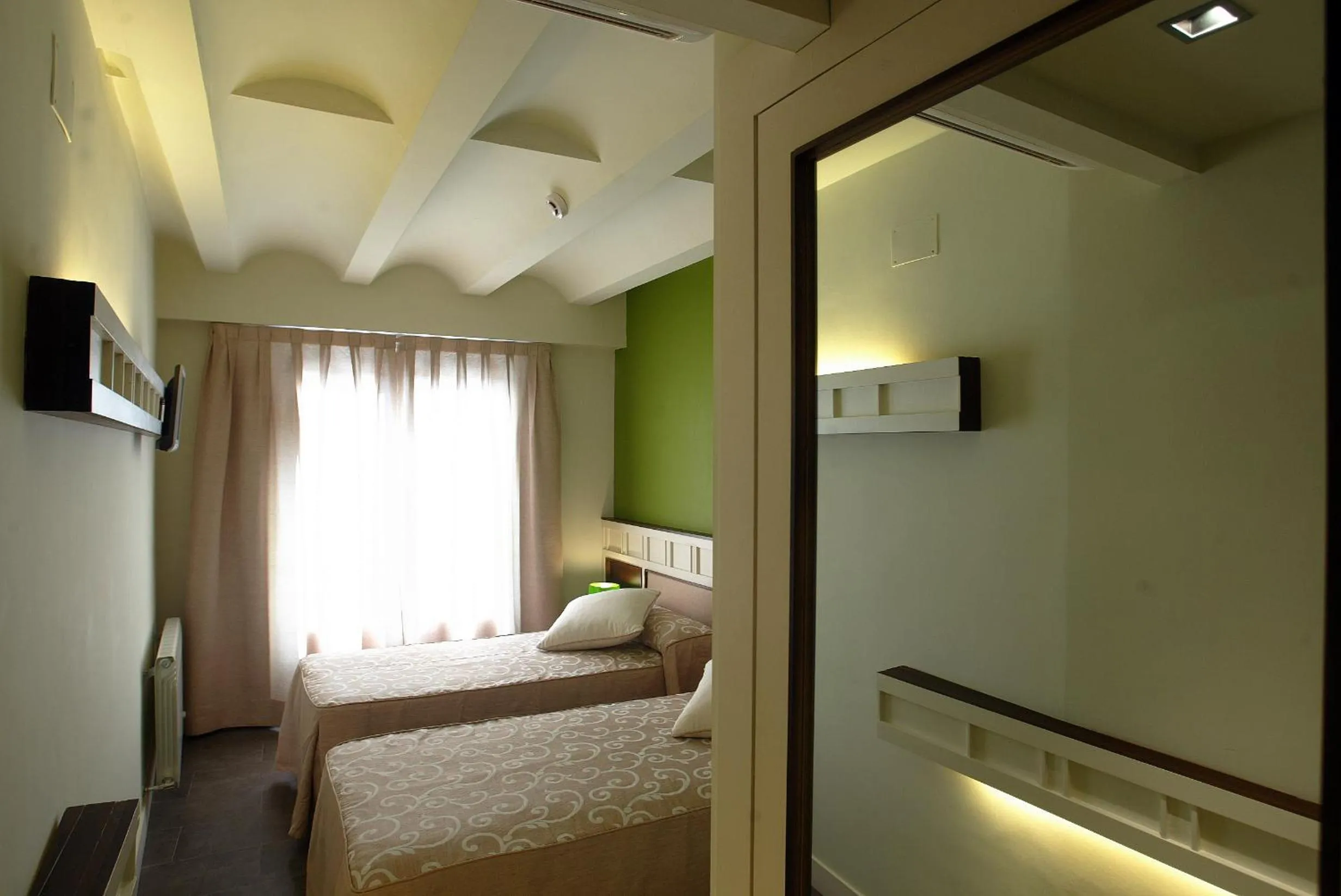 Photo of the whole room, Bed in Hotel La Fonda Moreno