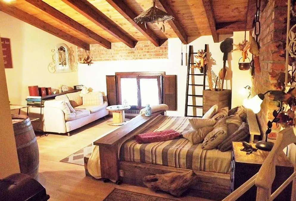 Photo of the whole room in B&B Relais Cascina al Campaccio