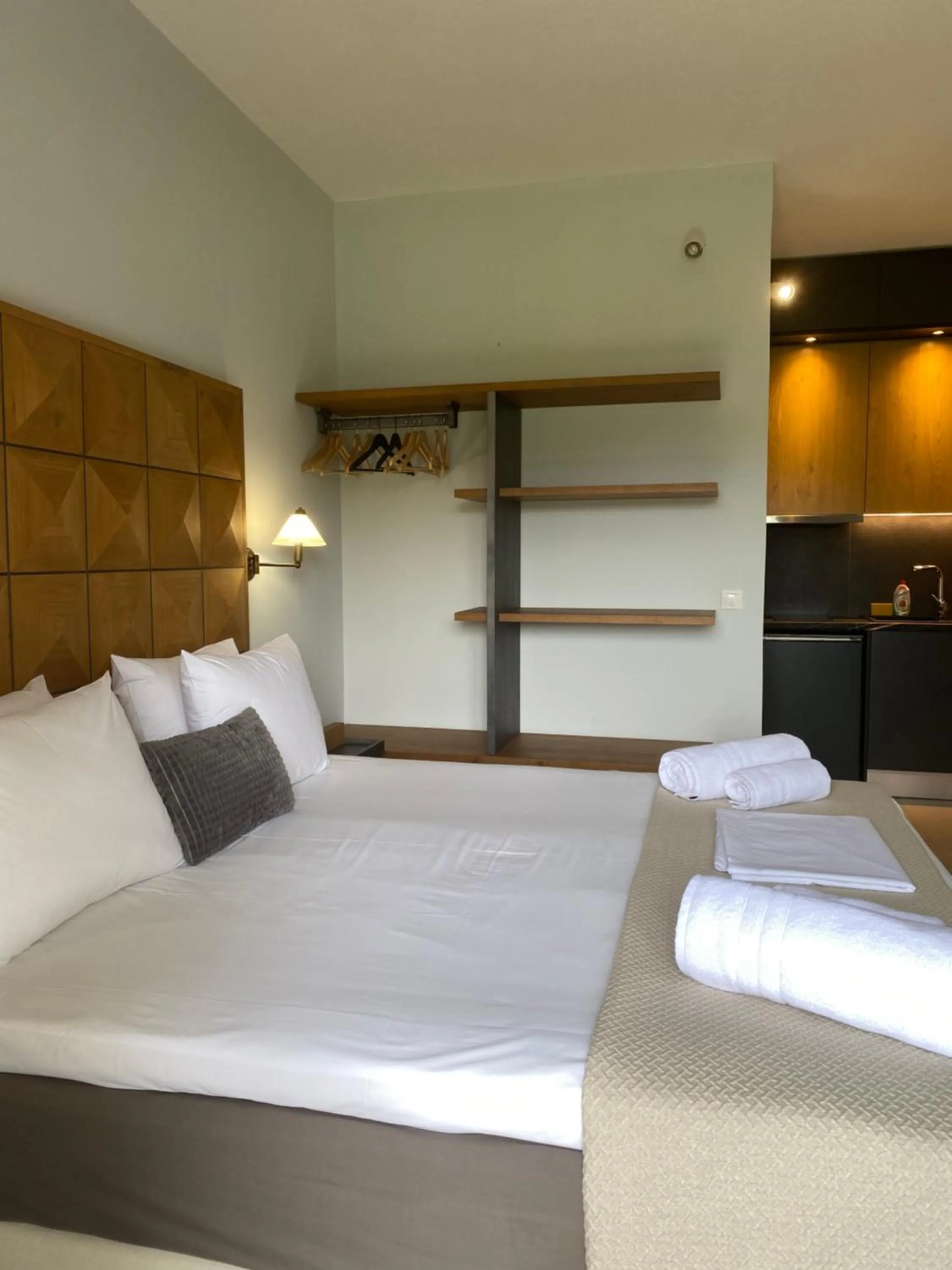 Bedroom, Bed in Villa Xanthippi