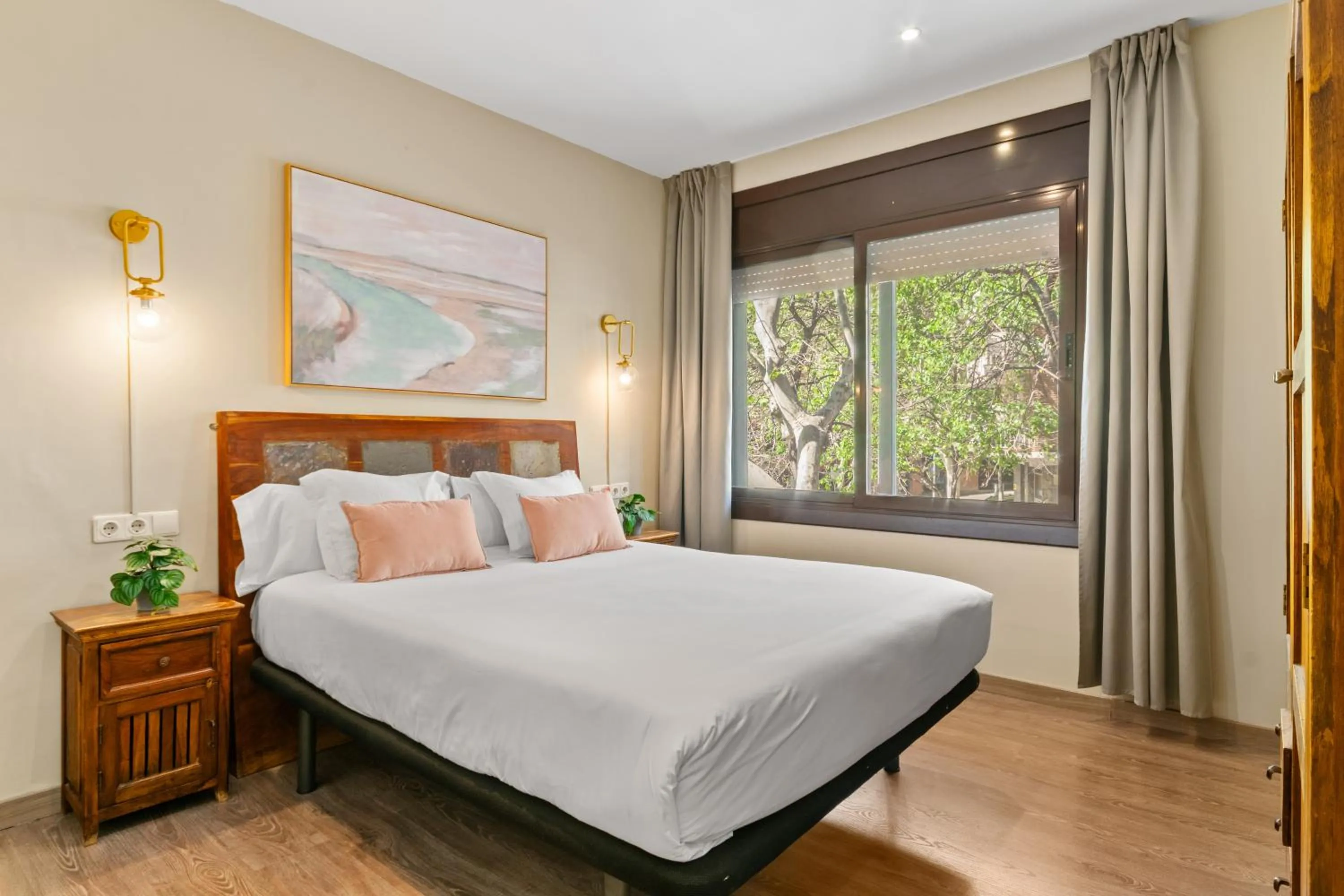 Bed in Suite Home Sagrada Familia