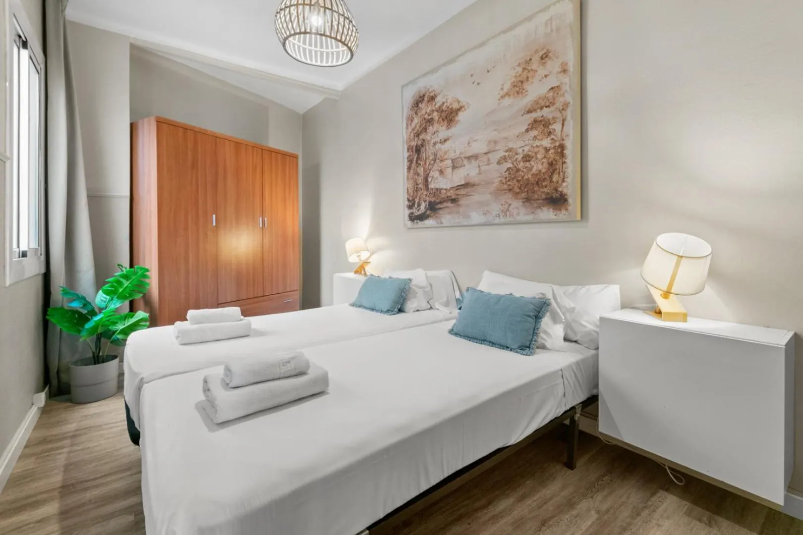 Bed in Suite Home Sagrada Familia