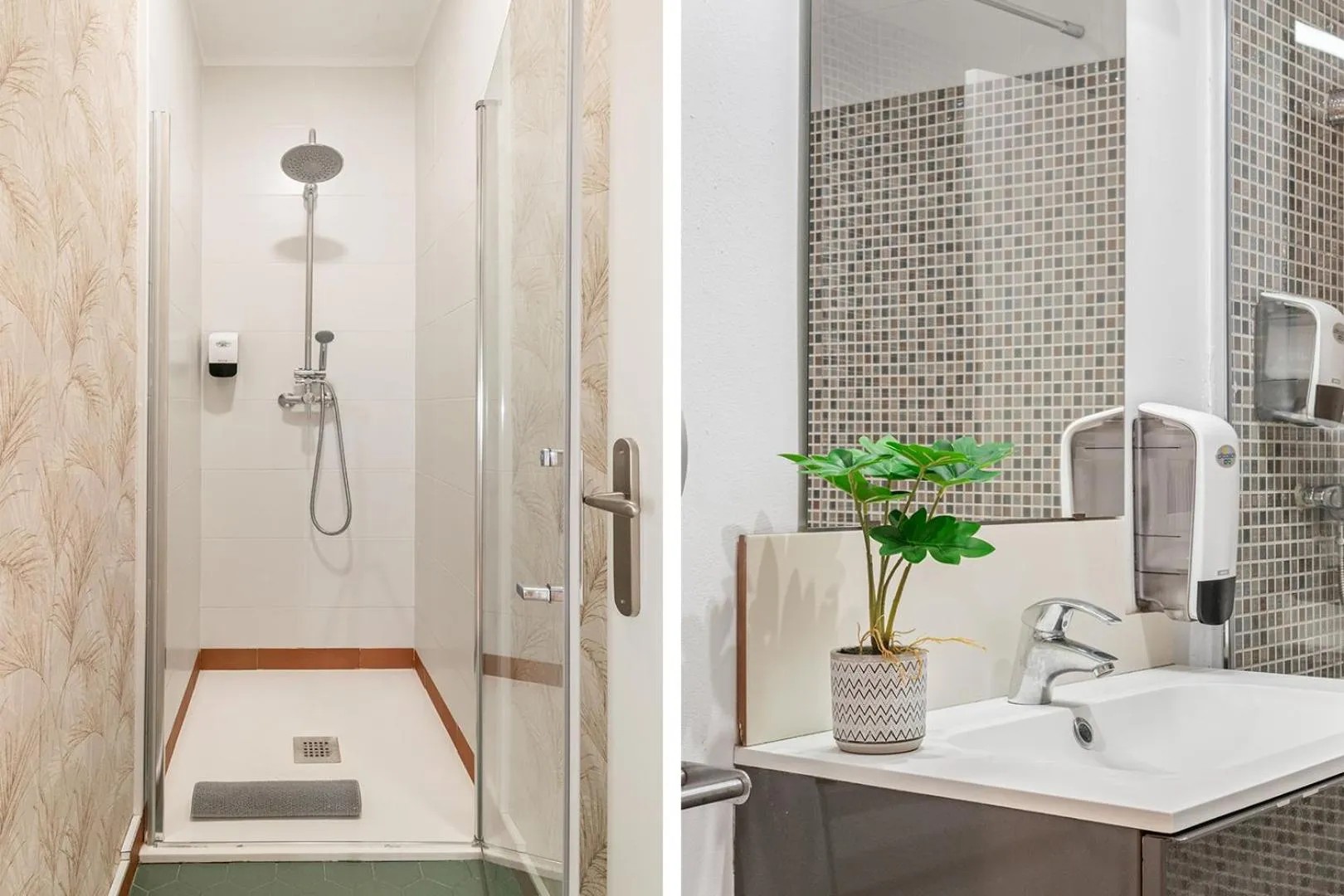 Shower in Suite Home Sagrada Familia