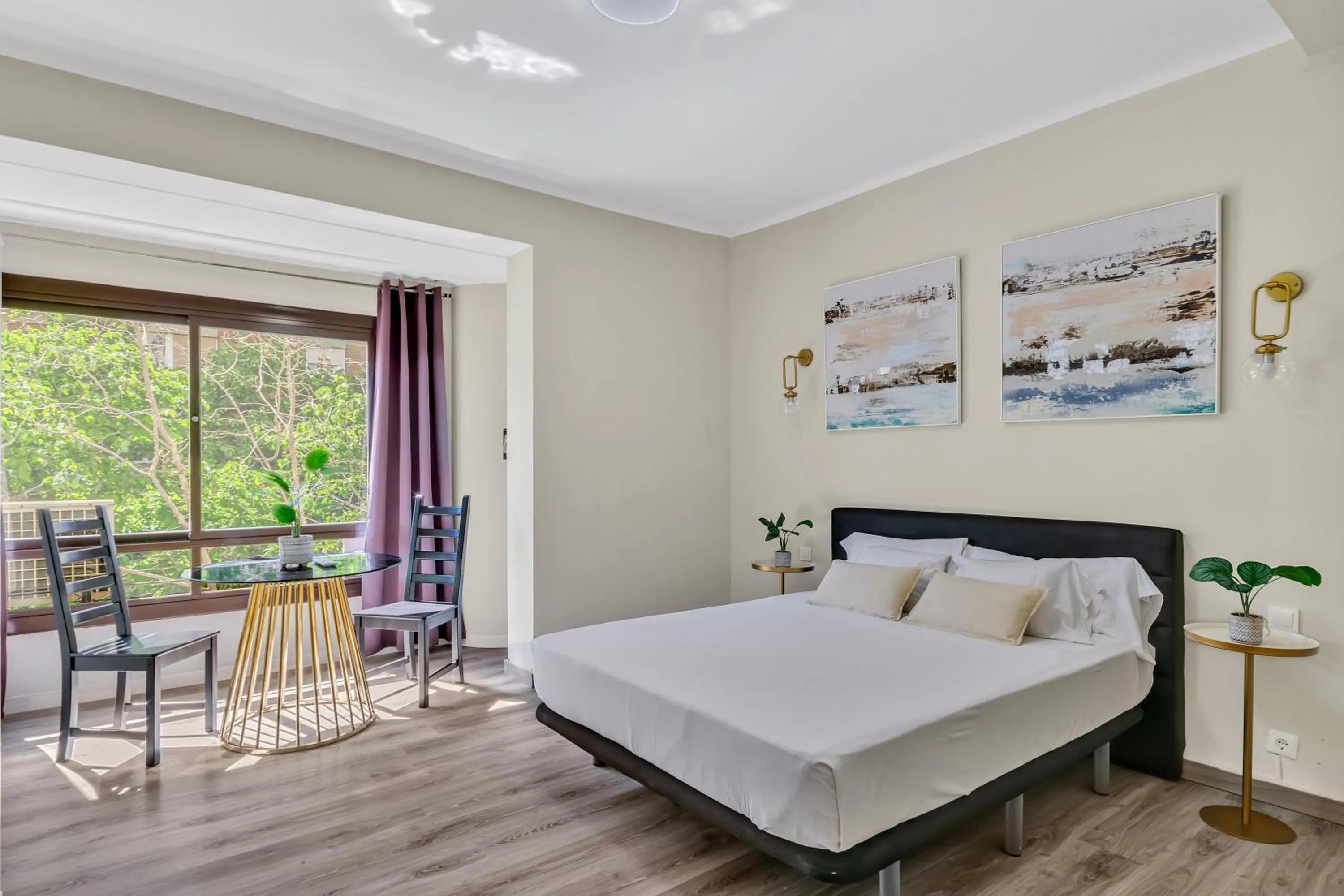 Bedroom, Bed in Suite Home Sagrada Familia