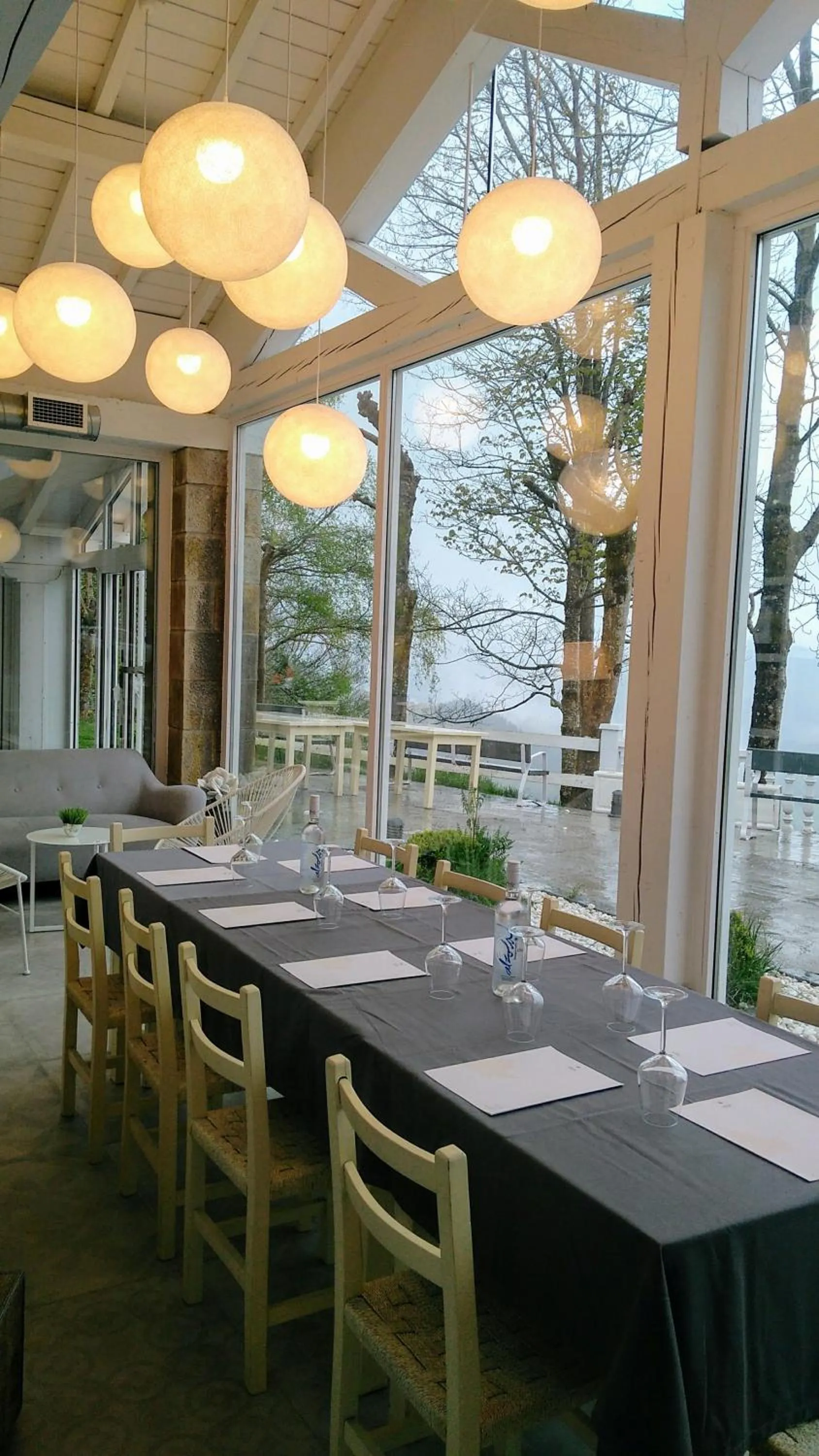 Business facilities in IXUA Hotela