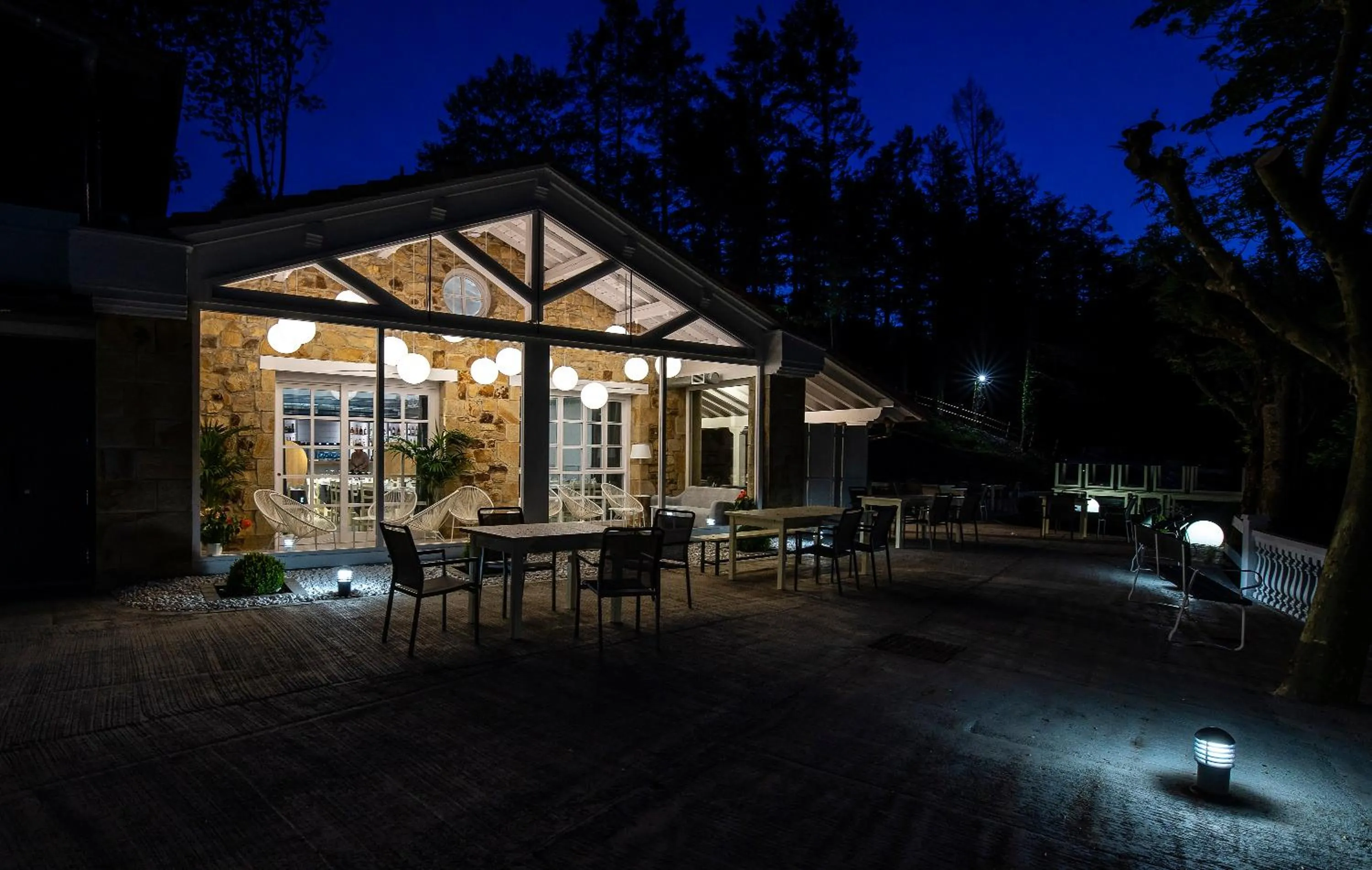 Property building in IXUA Hotela