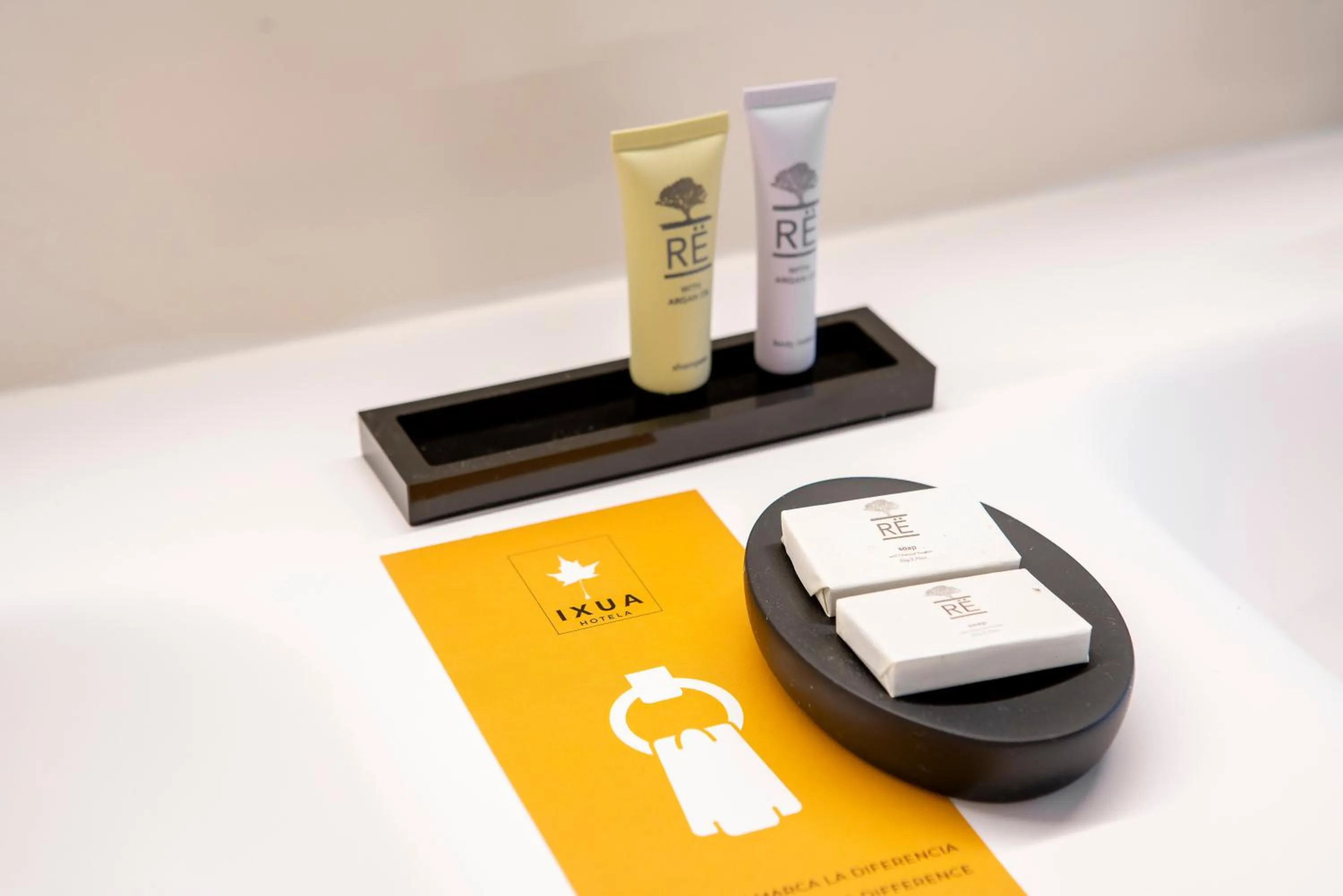 Bathroom in IXUA Hotela