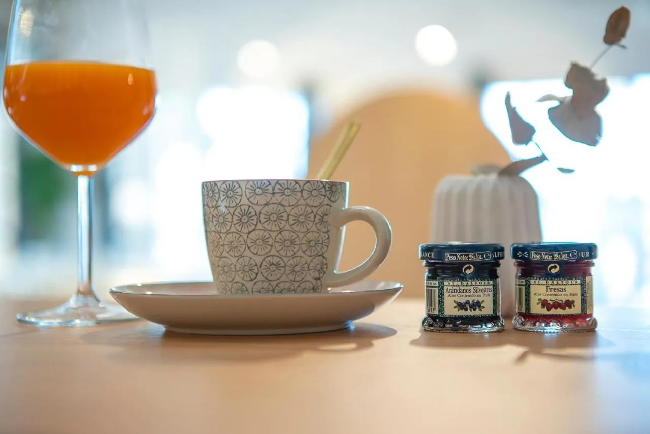 Food and drinks in IXUA Hotela