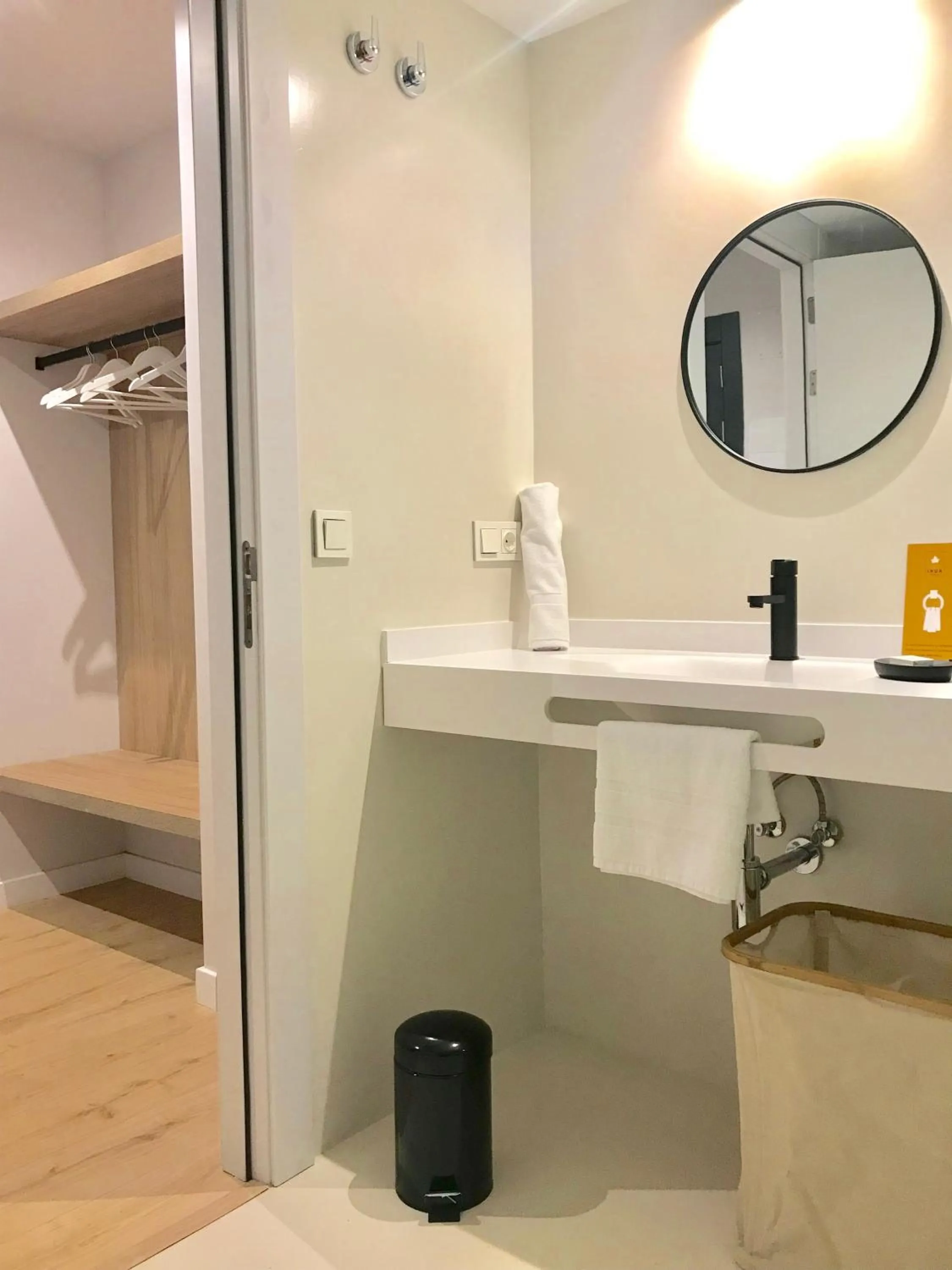 Bathroom in IXUA Hotela