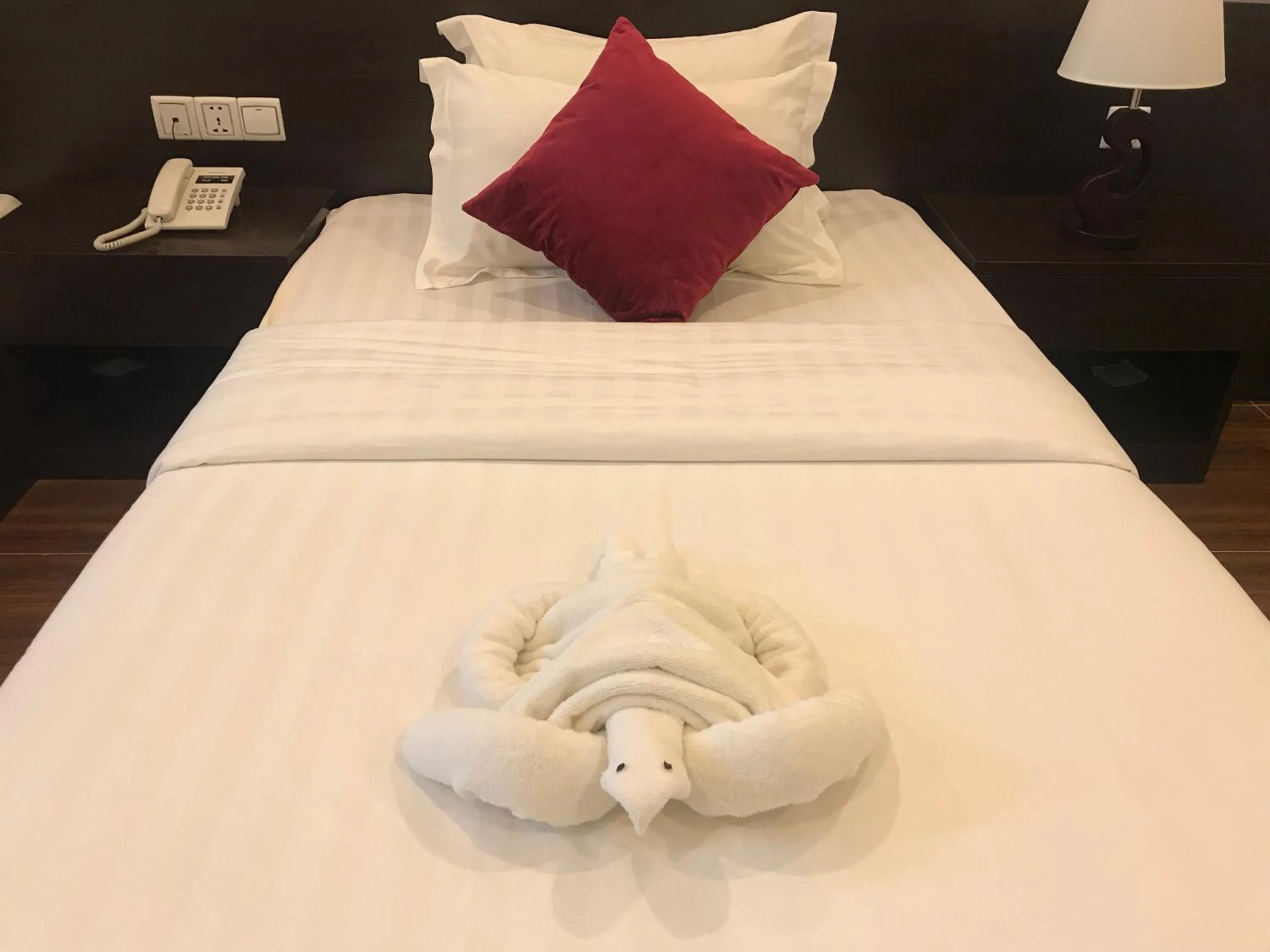 Bedroom, Bed in Apple Hotel Two - Near Phnom Penh Airport