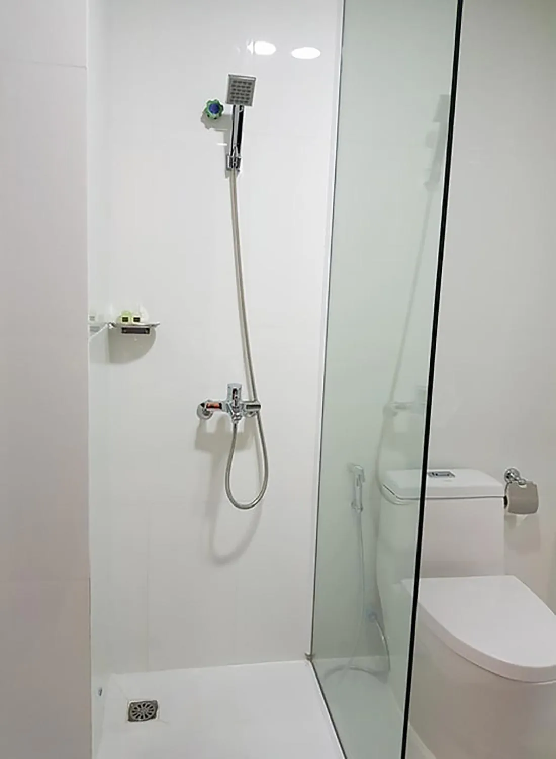 Shower in Apple Hotel Two - Near Phnom Penh Airport