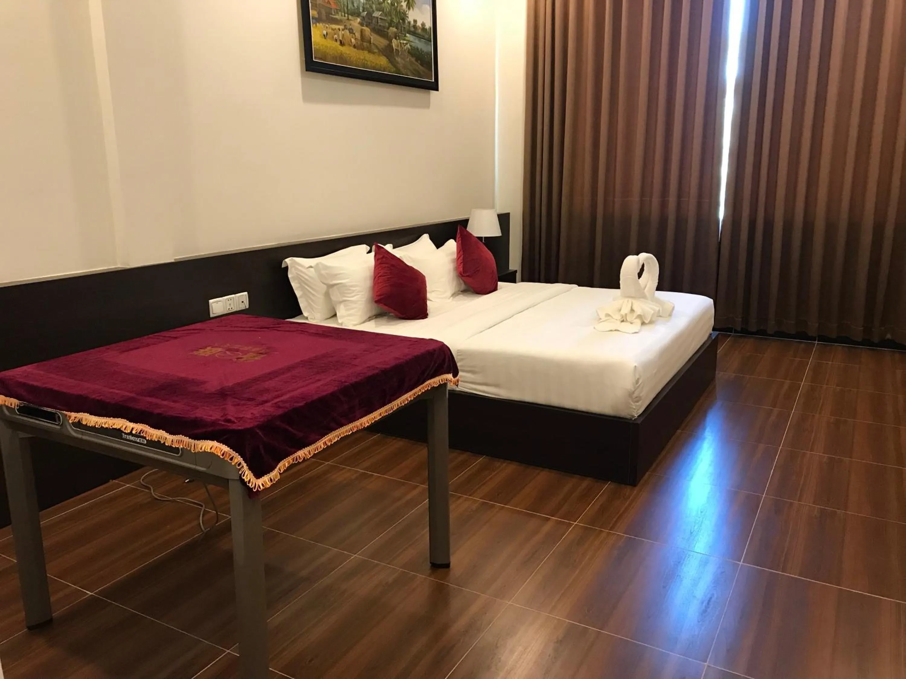 Bedroom, Bed in Apple Hotel Two - Near Phnom Penh Airport