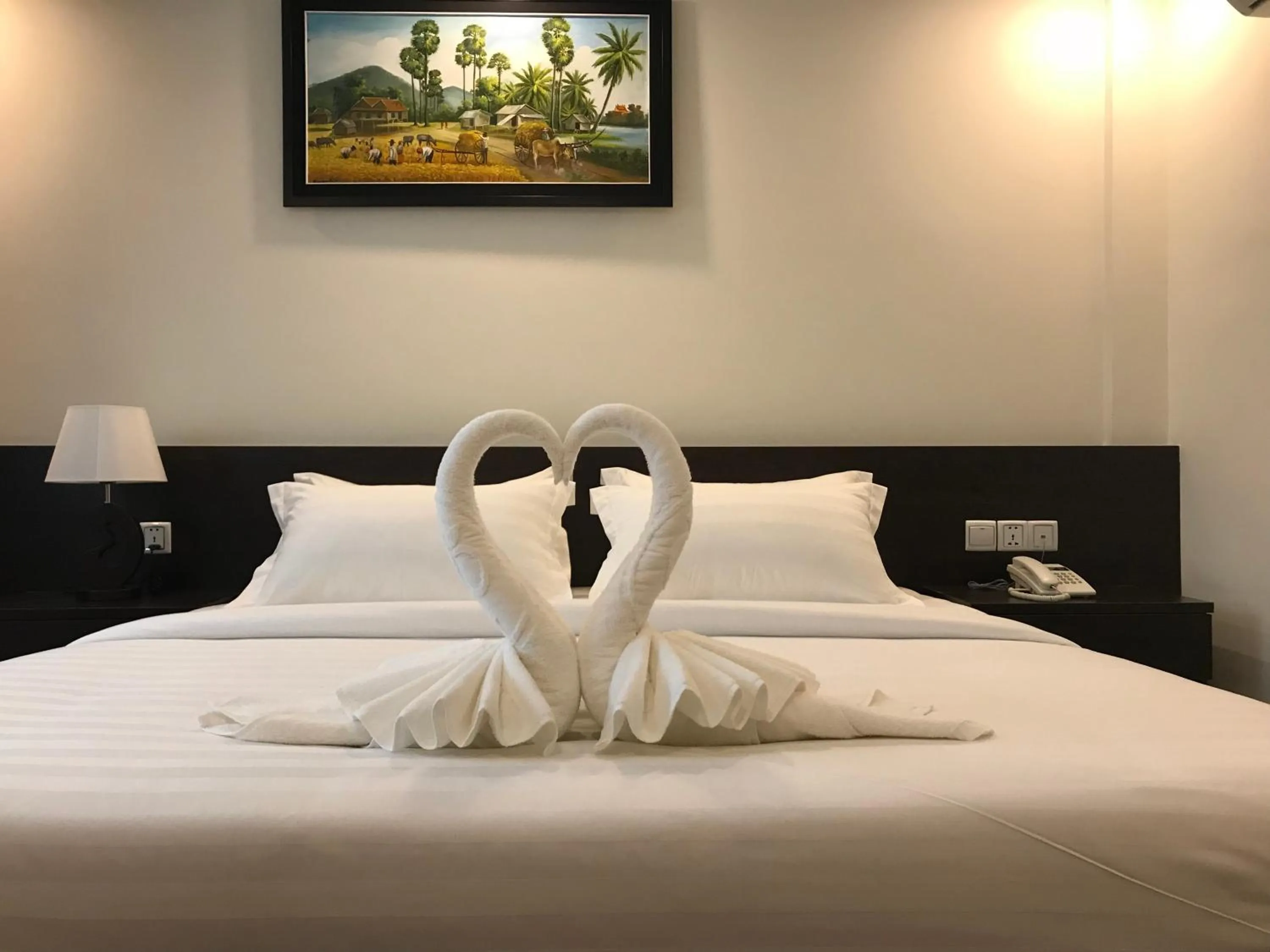 Photo of the whole room, Bed in Apple Hotel Two - Near Phnom Penh Airport