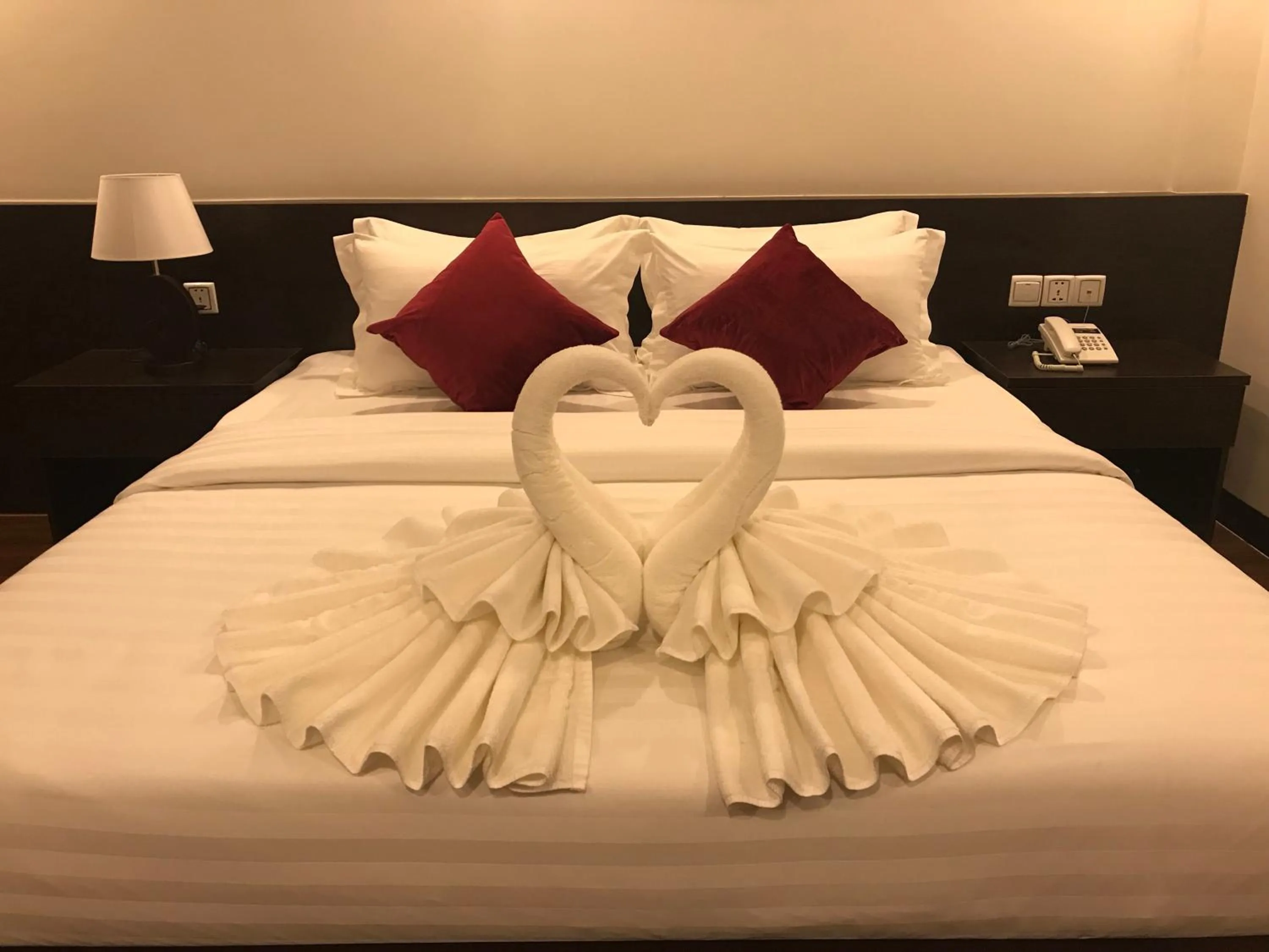 Bedroom, Bed in Apple Hotel Two - Near Phnom Penh Airport