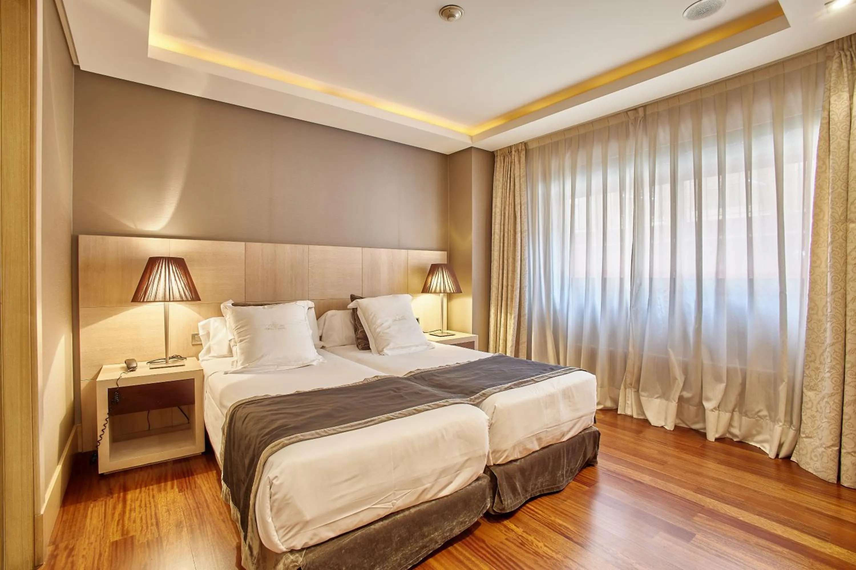 Bedroom, Bed in Washington Parquesol Suites & Hotel