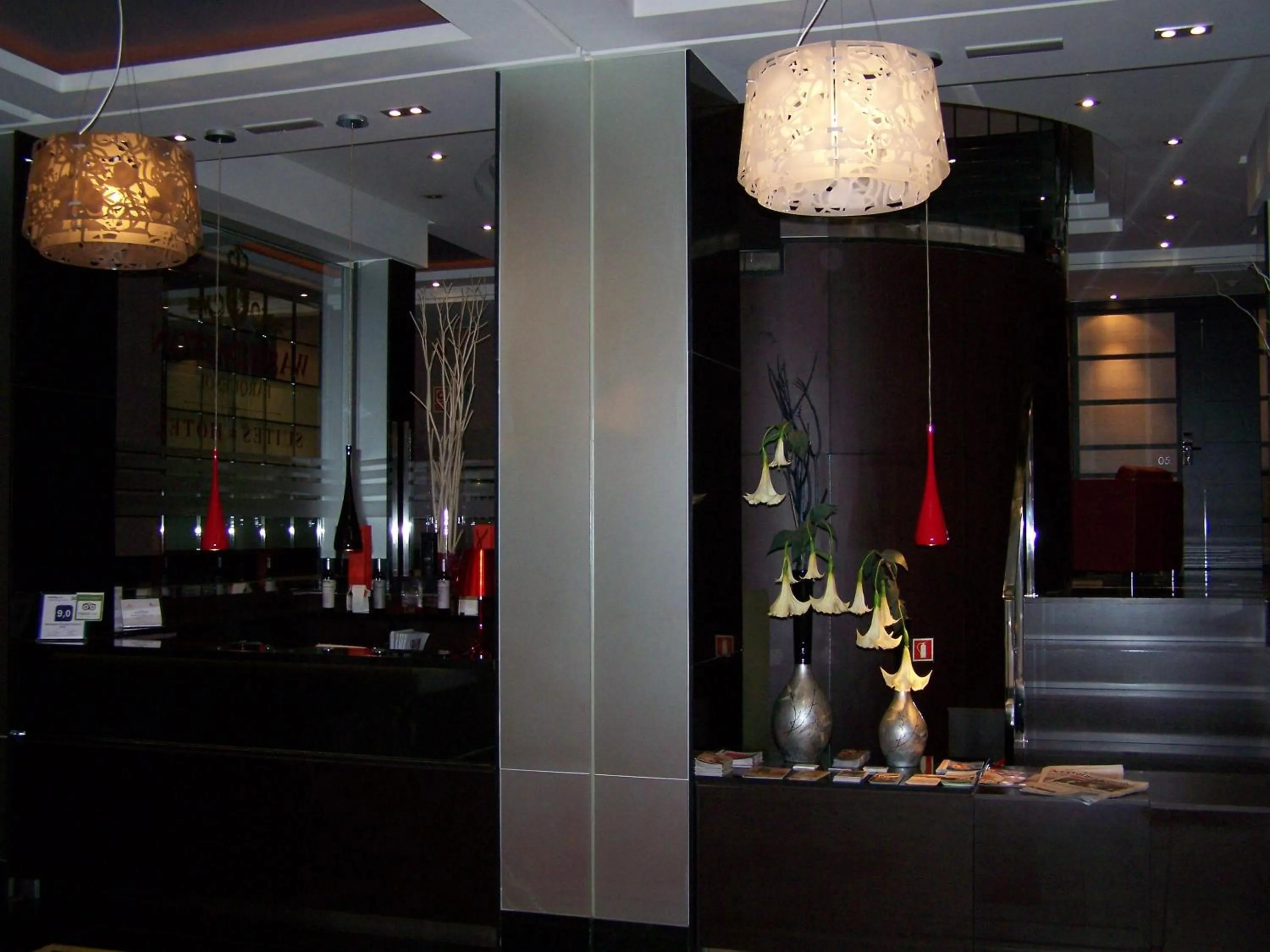 Lobby or reception in Washington Parquesol Suites & Hotel